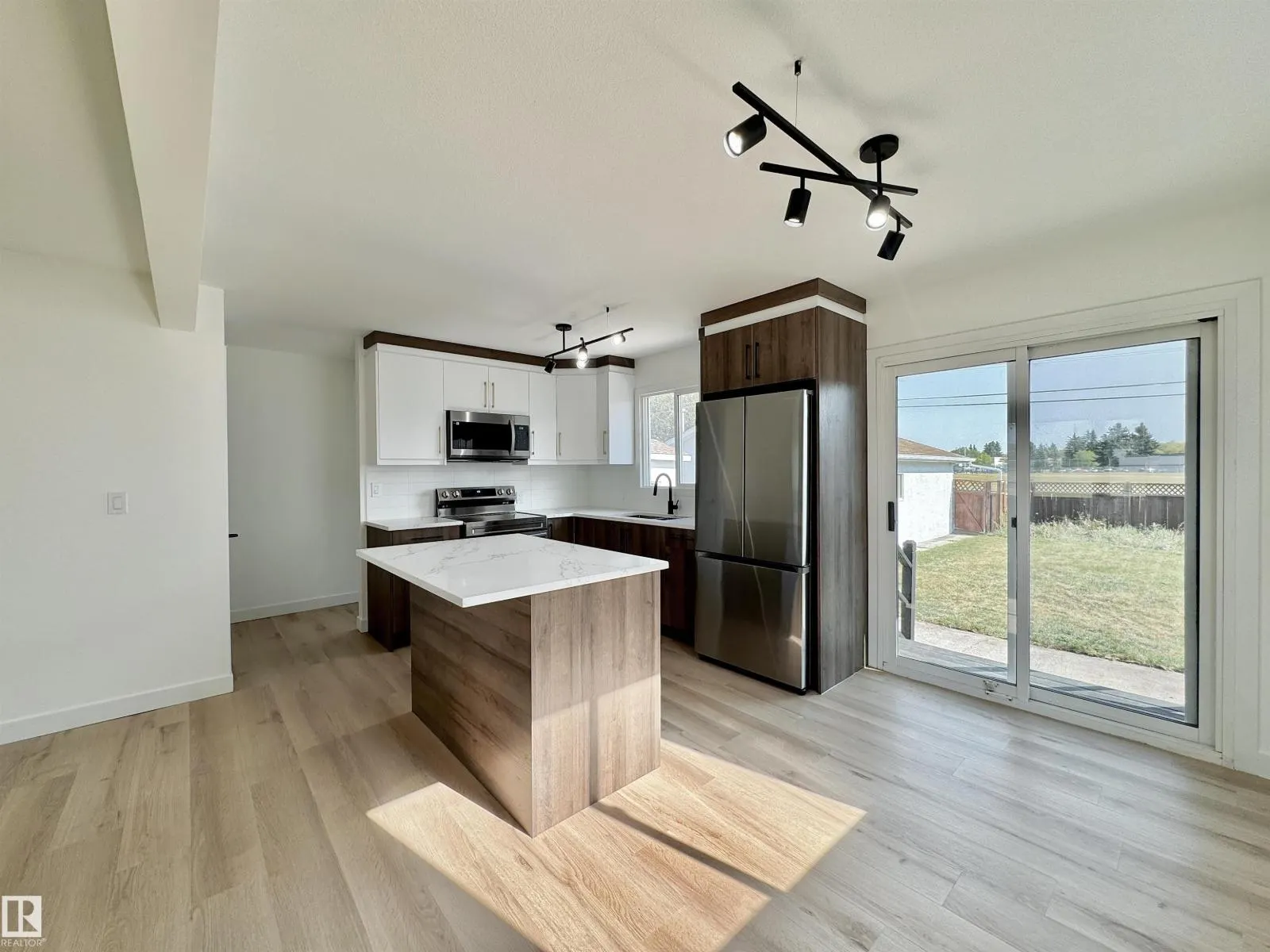 9607 95 ST