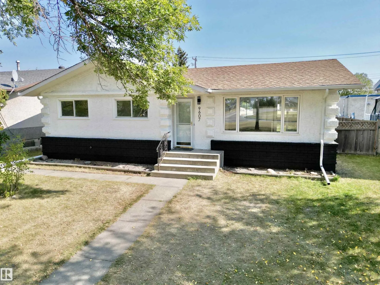 9607 95 ST