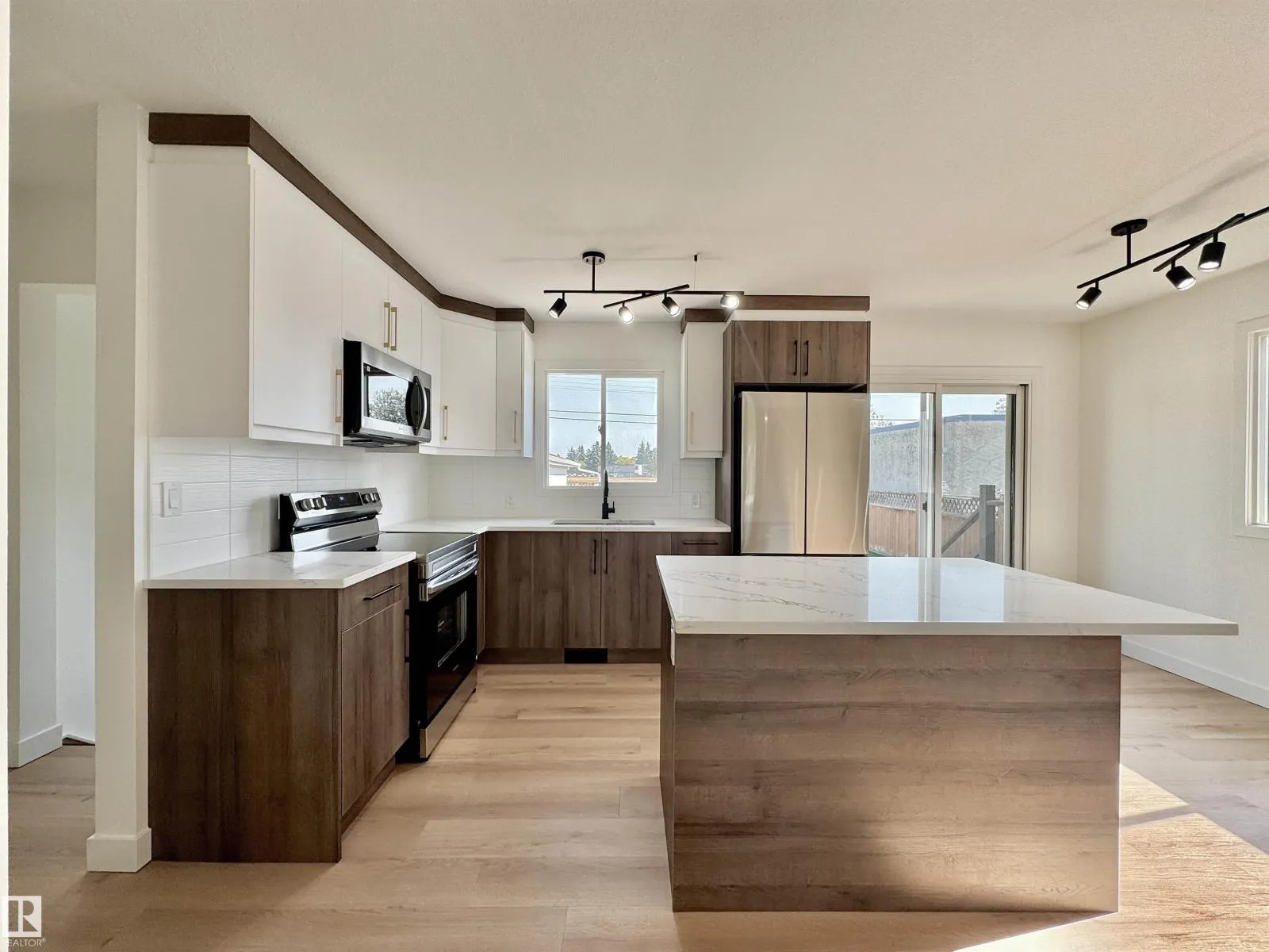 9607 95 ST