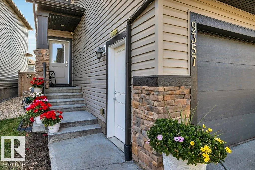 9357 COOPER BEND BN SW