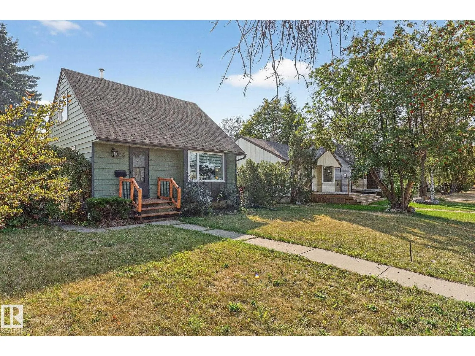 12231 107 ST NW