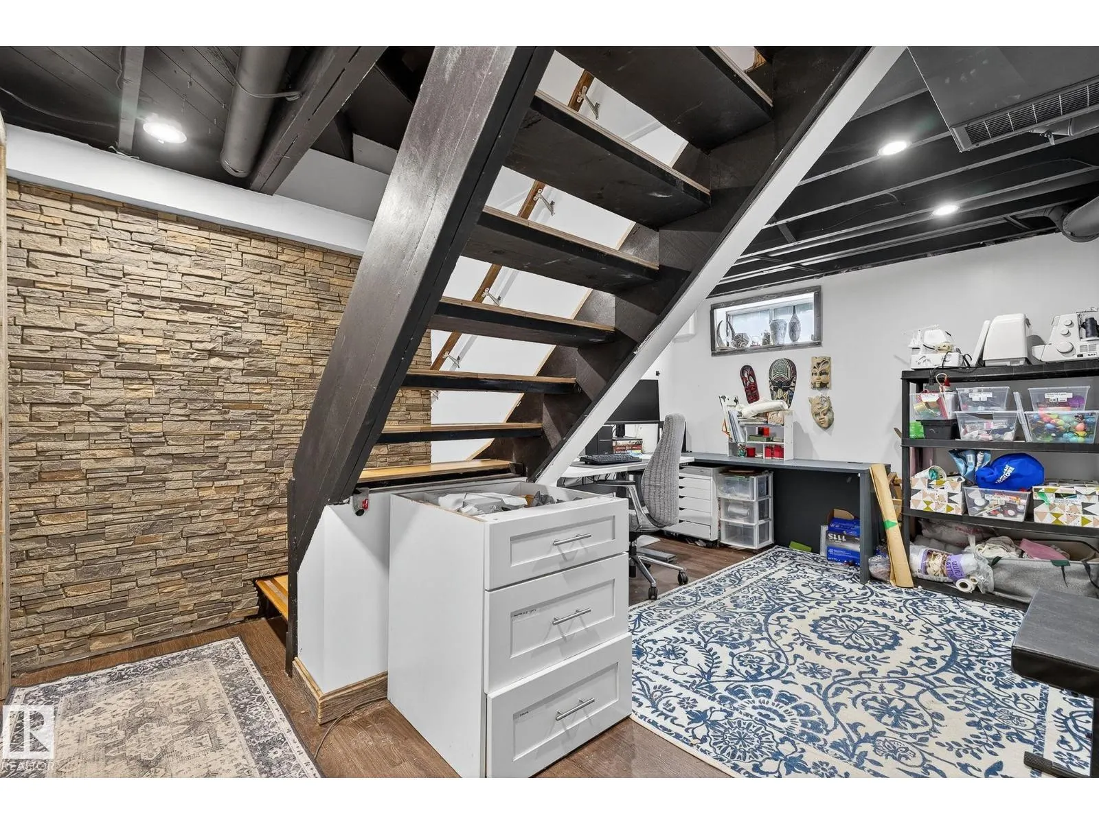 12231 107 ST NW