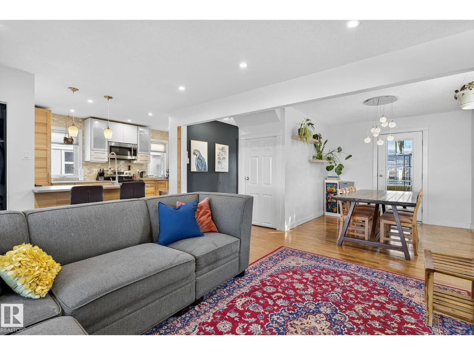 12231 107 ST NW
