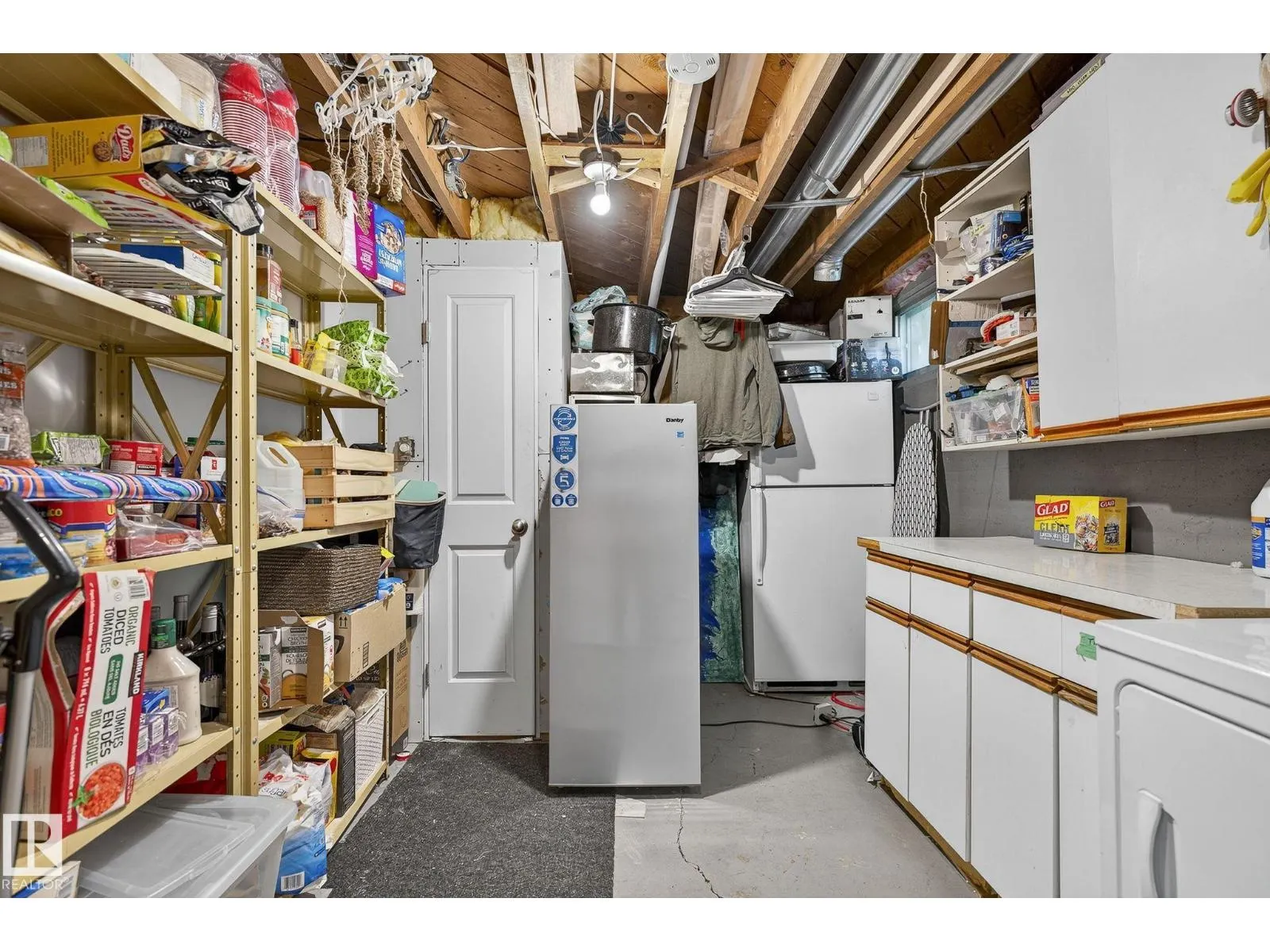 12231 107 ST NW