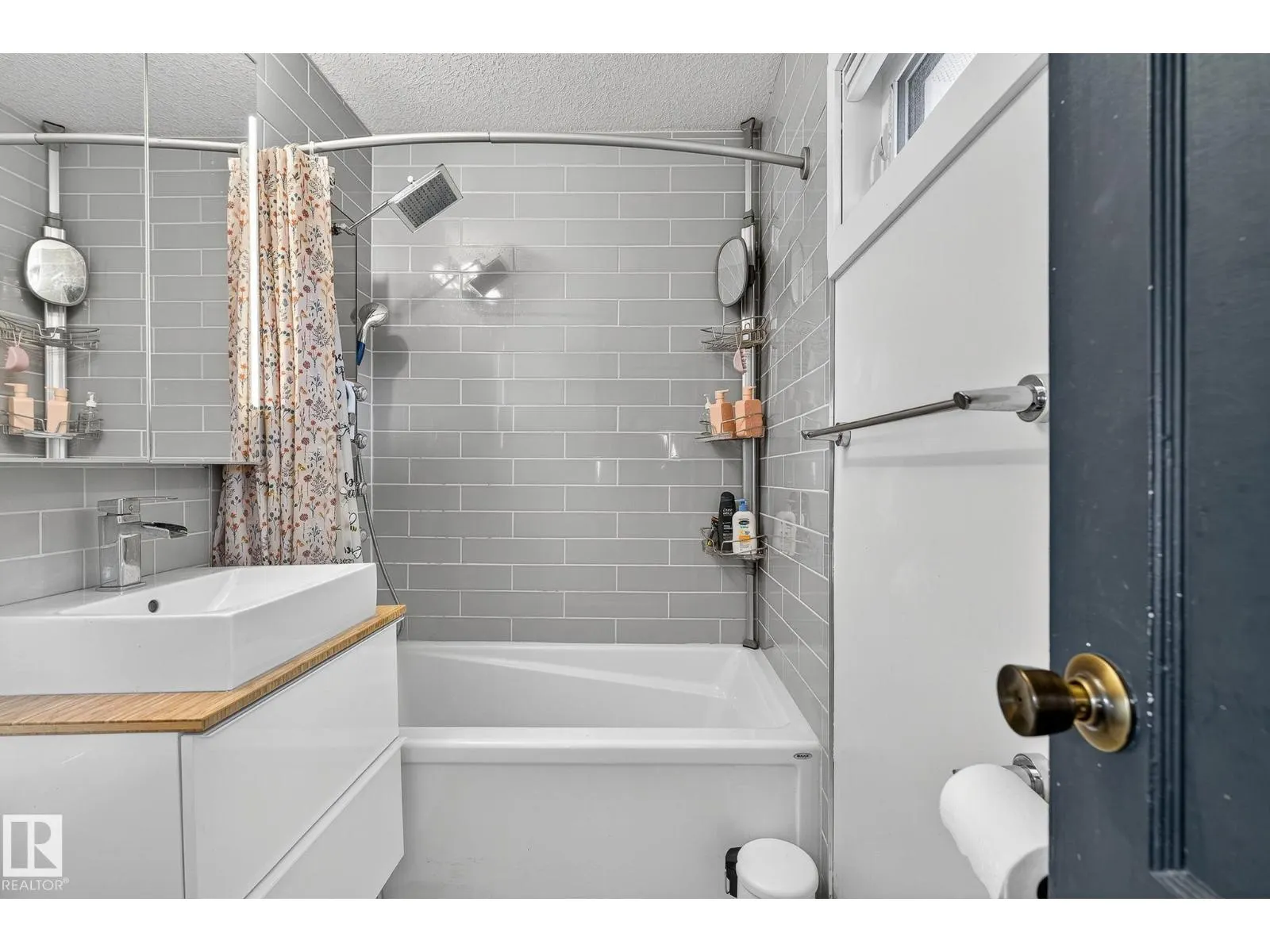 12231 107 ST NW