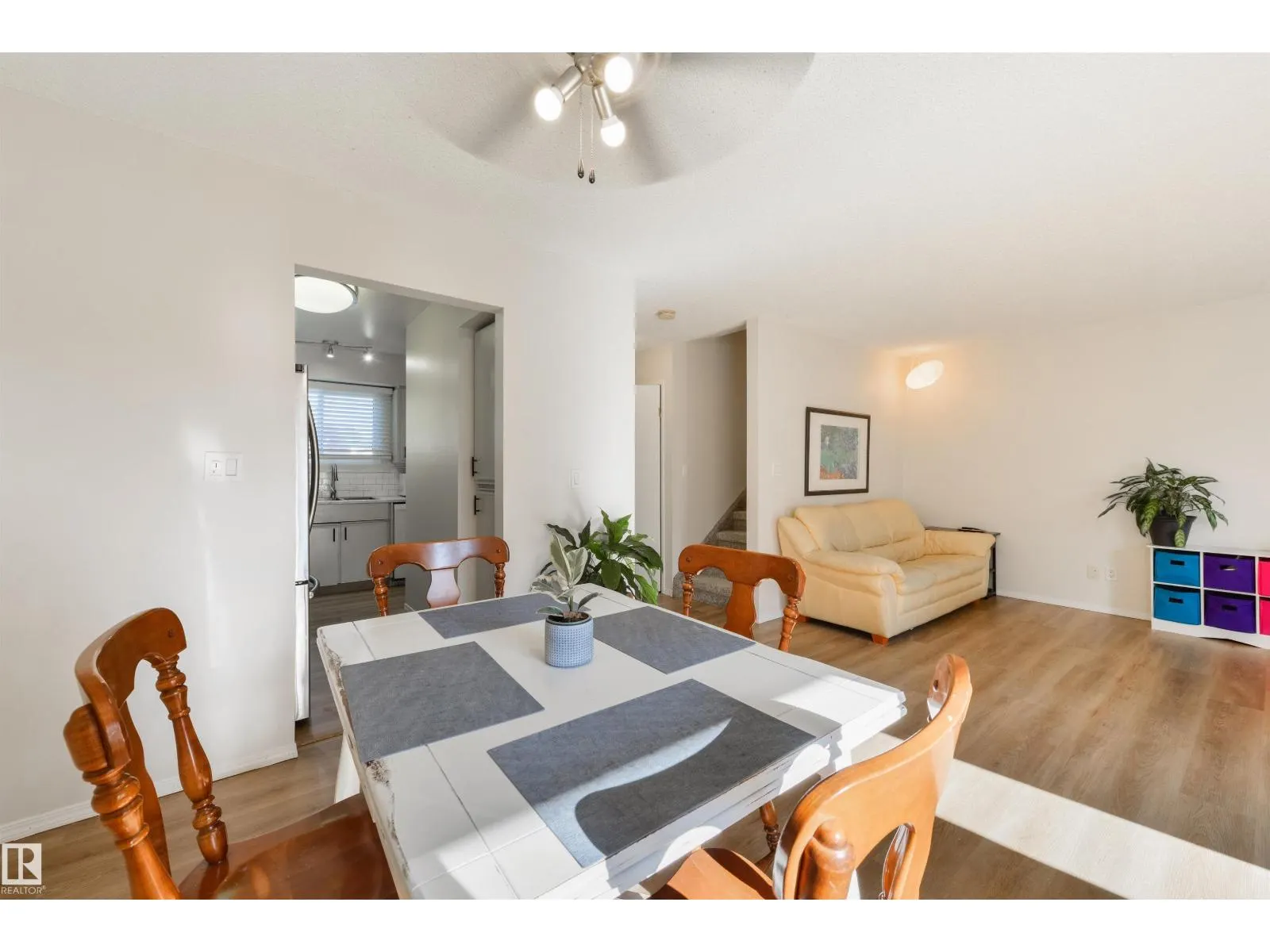 3621 30 AV NW