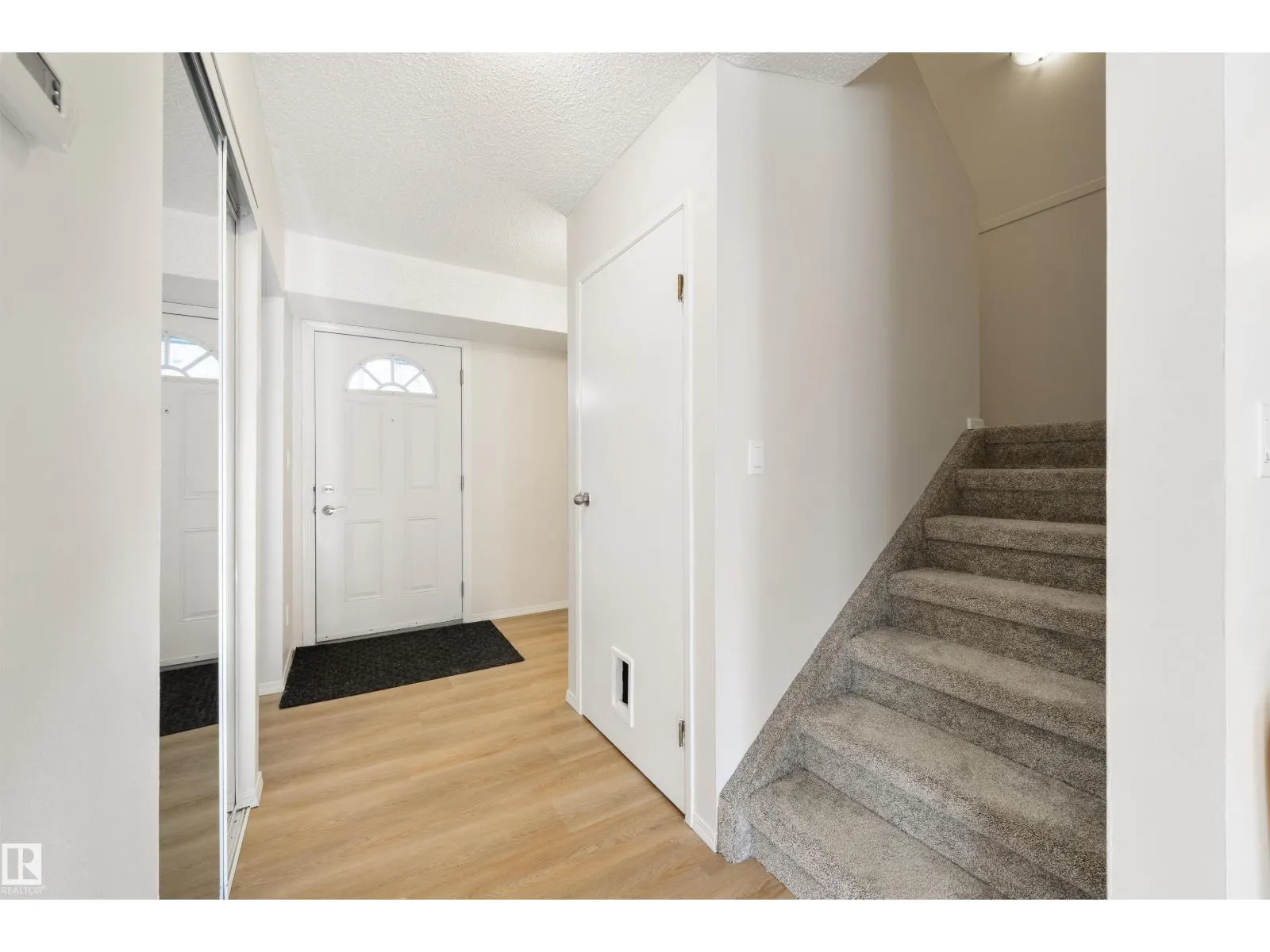 3621 30 AV NW