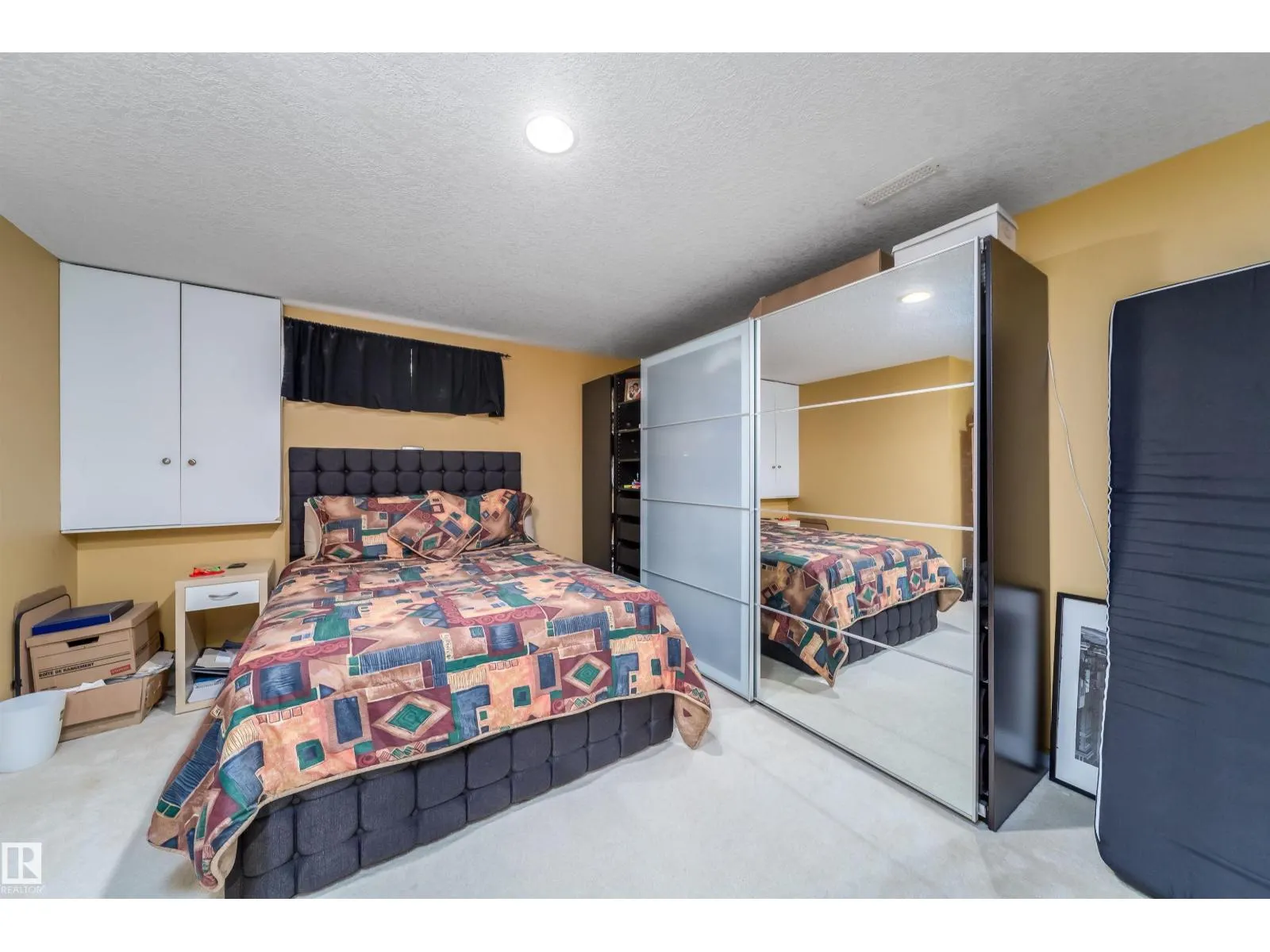 11415 9 AV NW