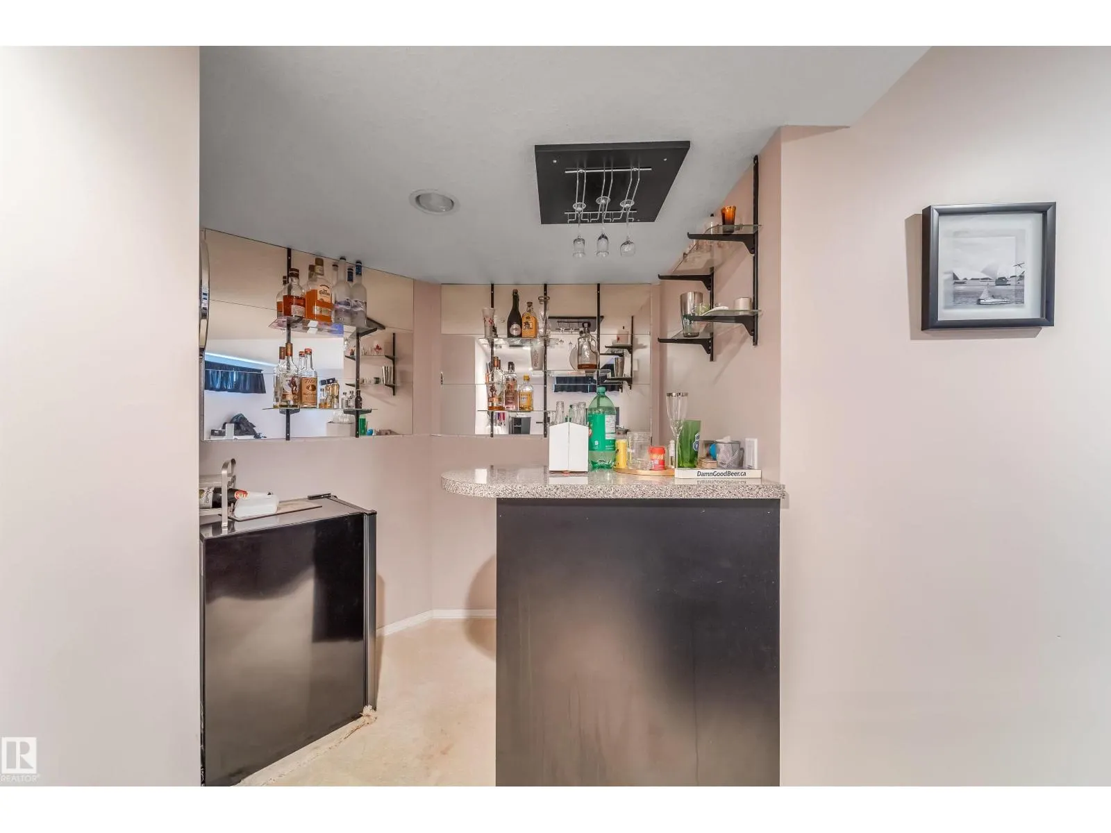 11415 9 AV NW