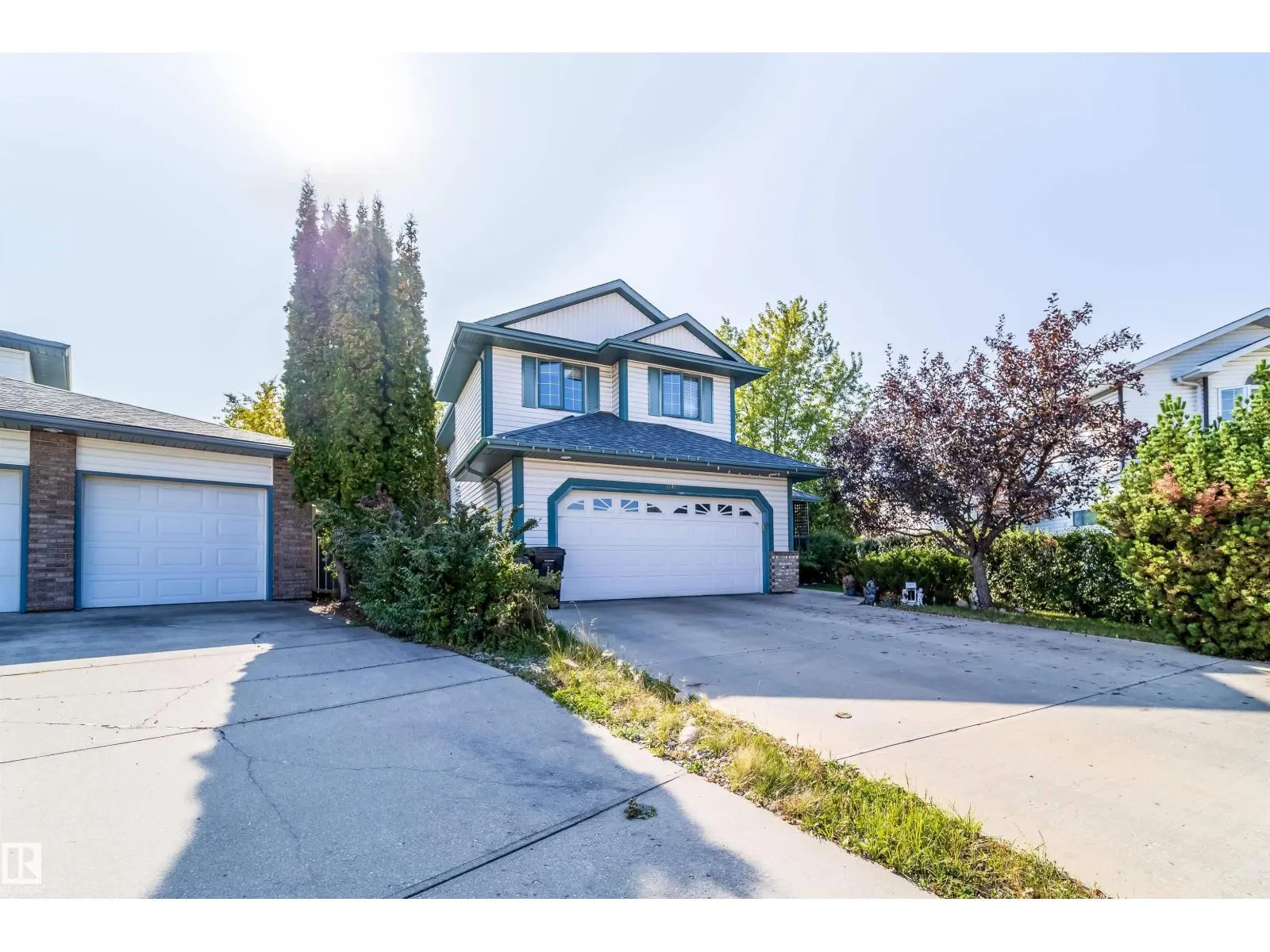 11415 9 AV NW