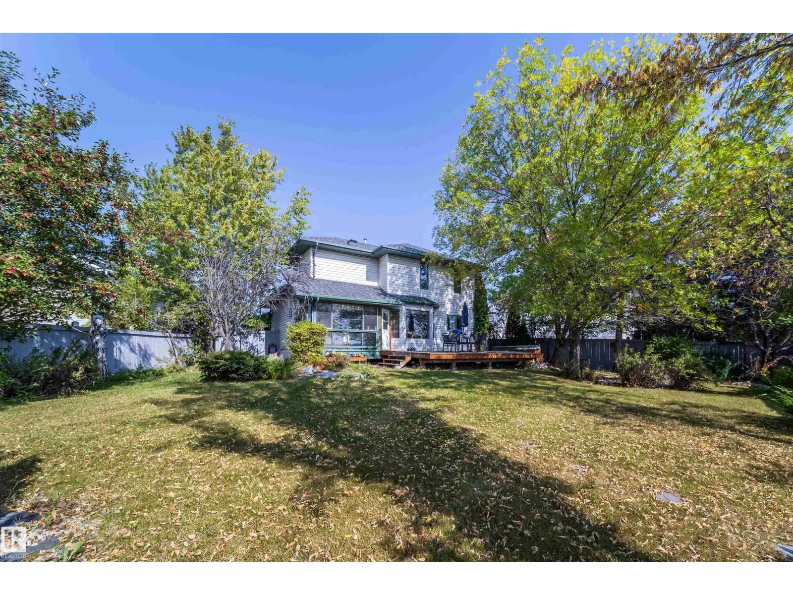 11415 9 AV NW