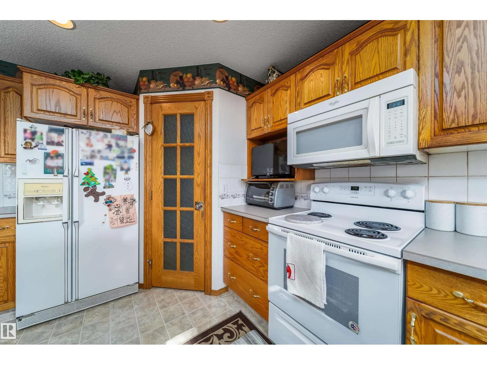 11415 9 AV NW
