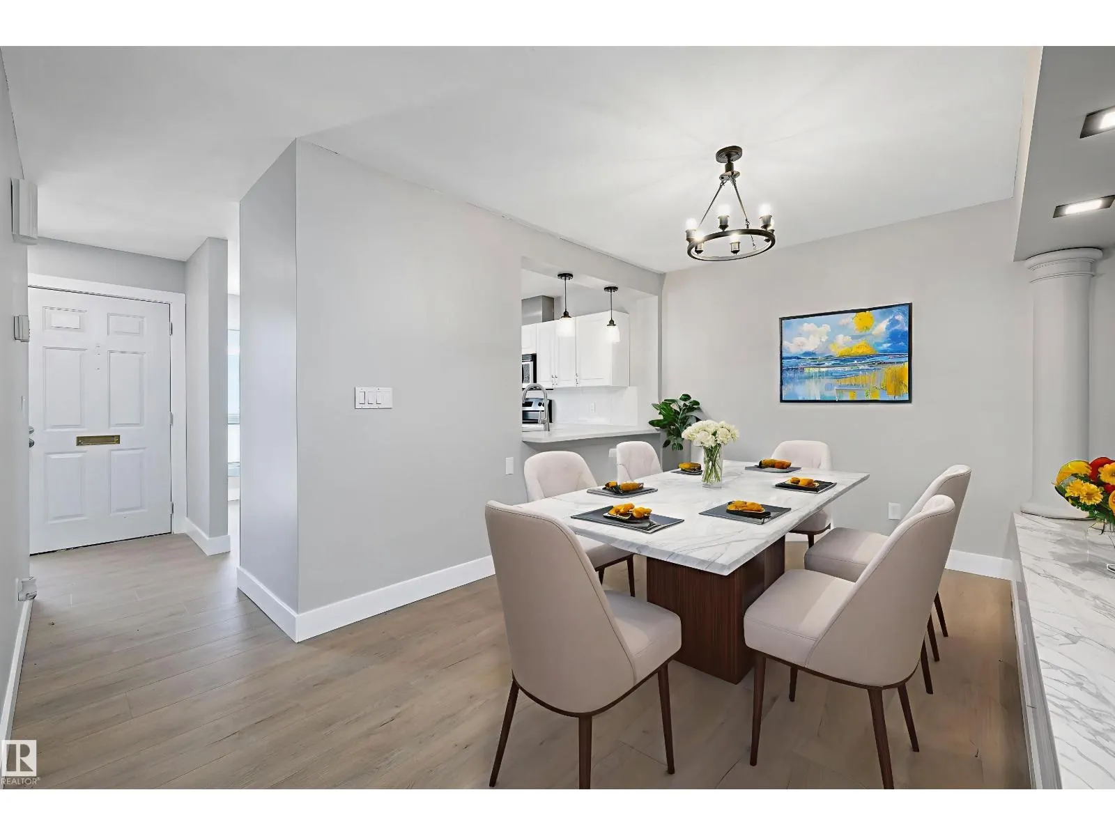 1511 LAKESIDE GR
