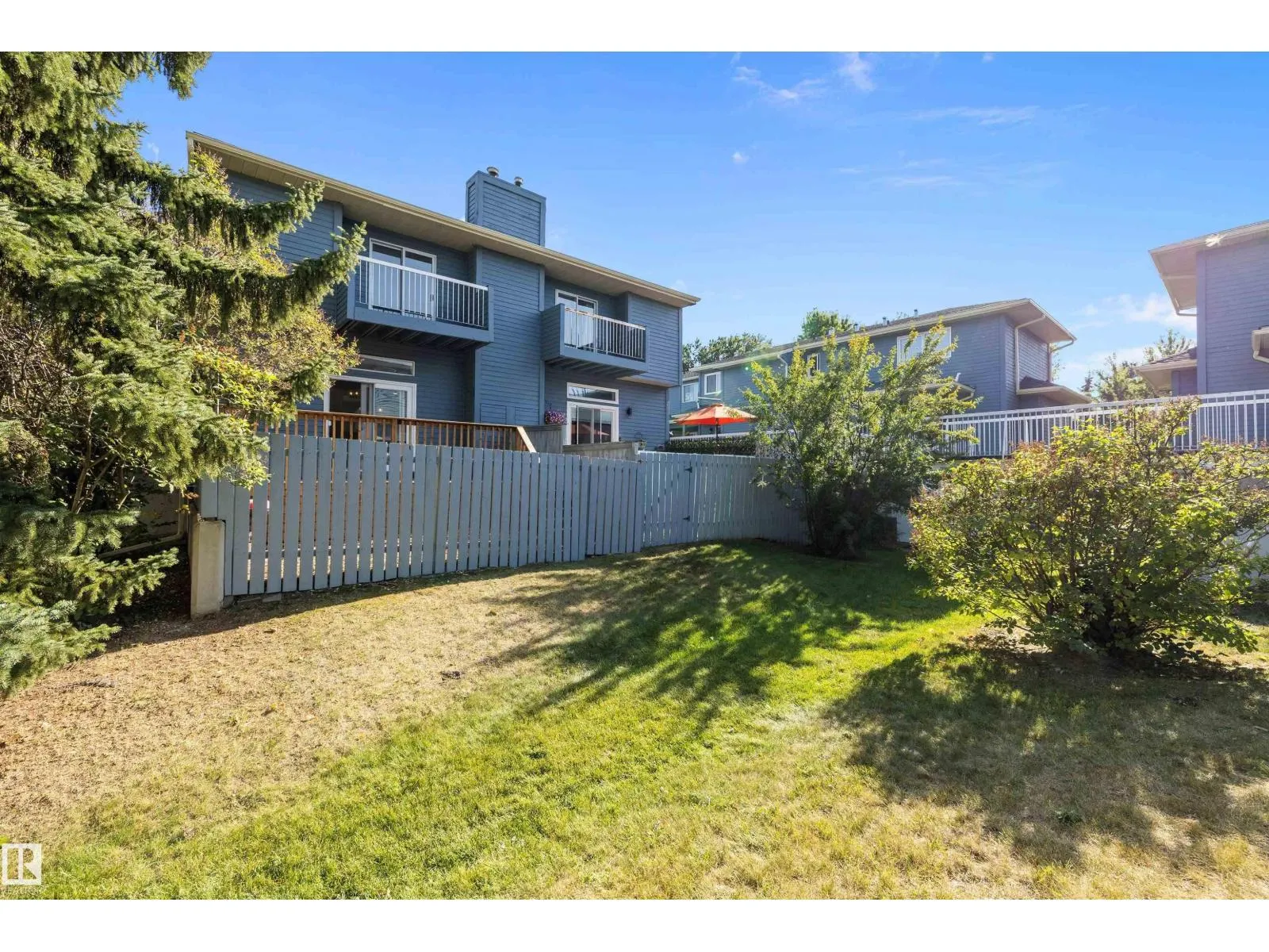 1511 LAKESIDE GR
