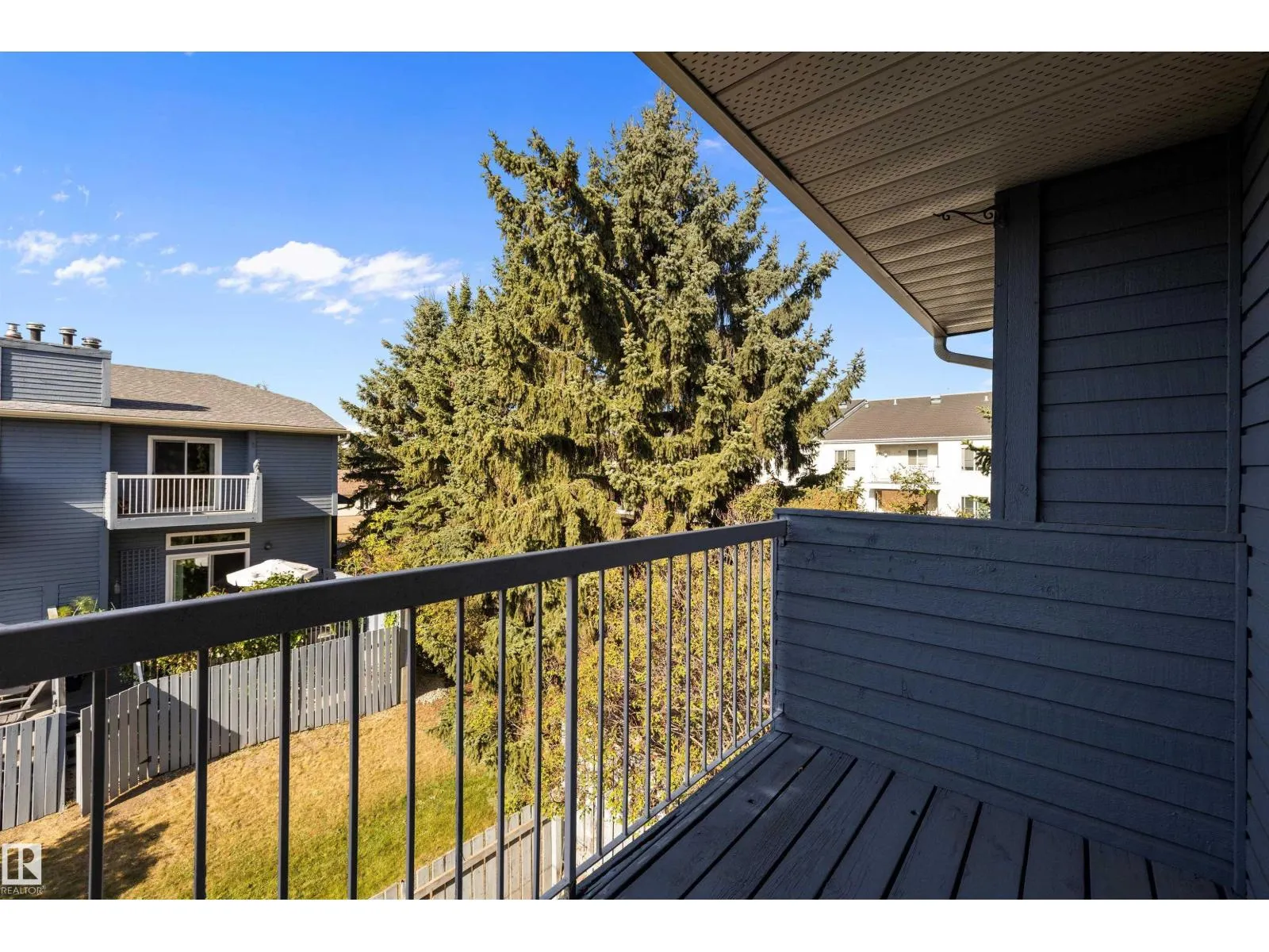 1511 LAKESIDE GR