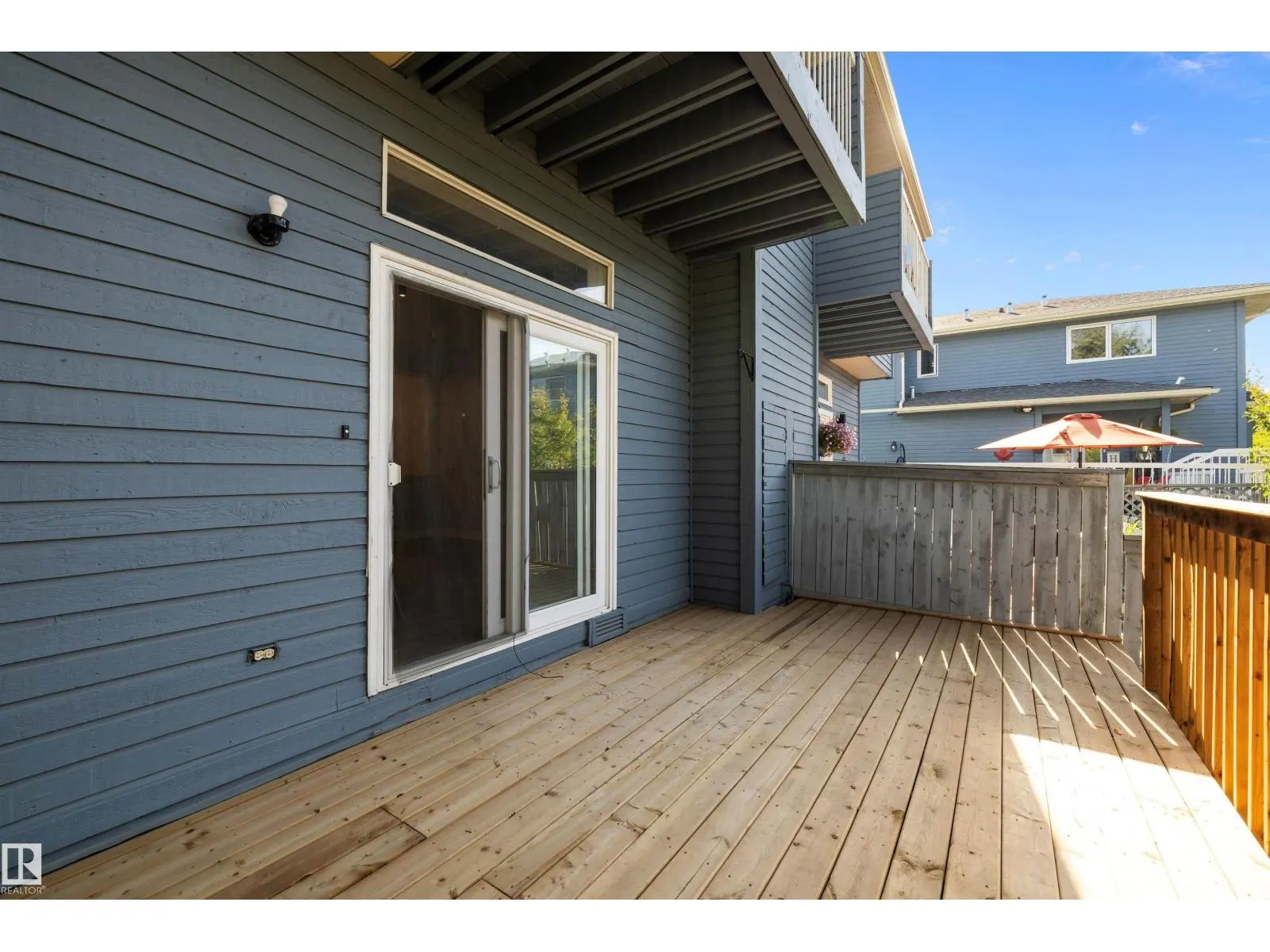 1511 LAKESIDE GR