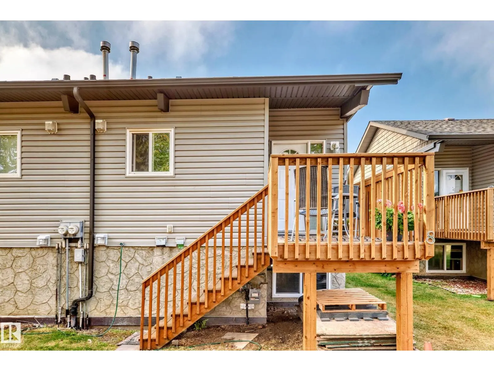 8 NORTHWOODS VG NW
