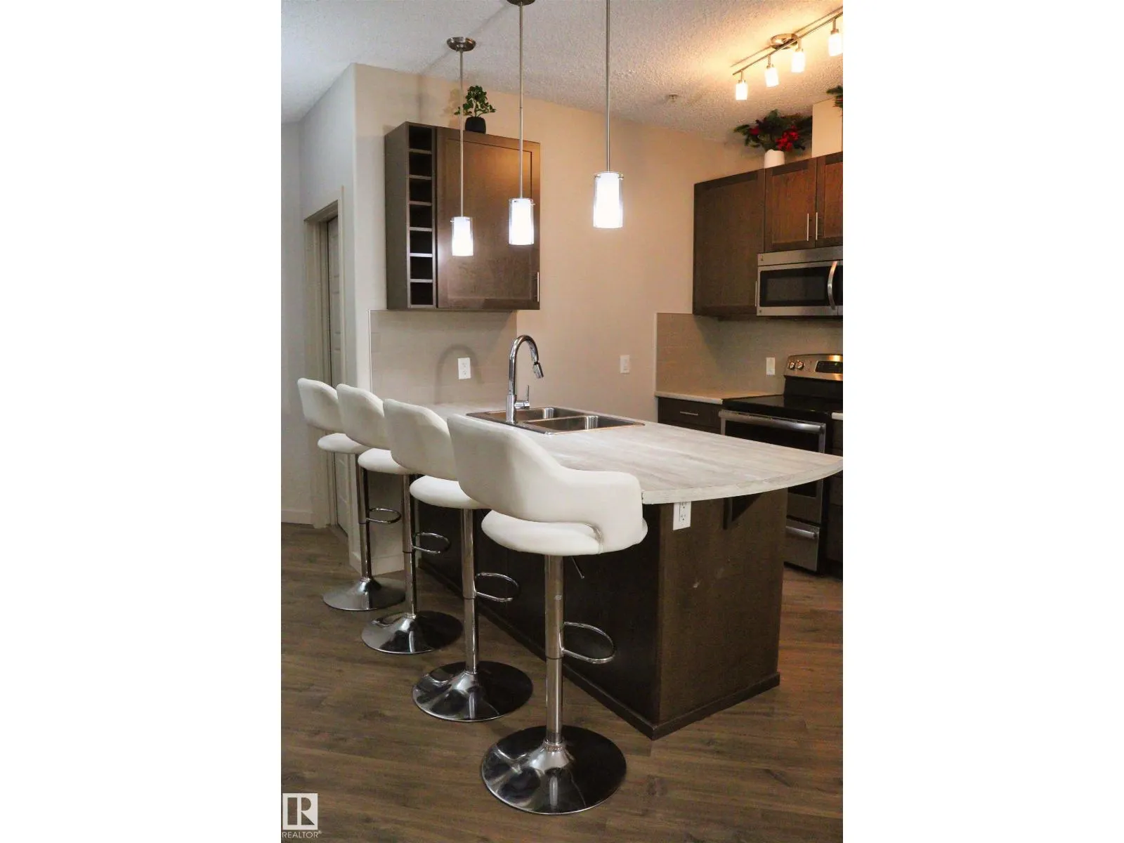#110 1144 ADAMSON DR SW