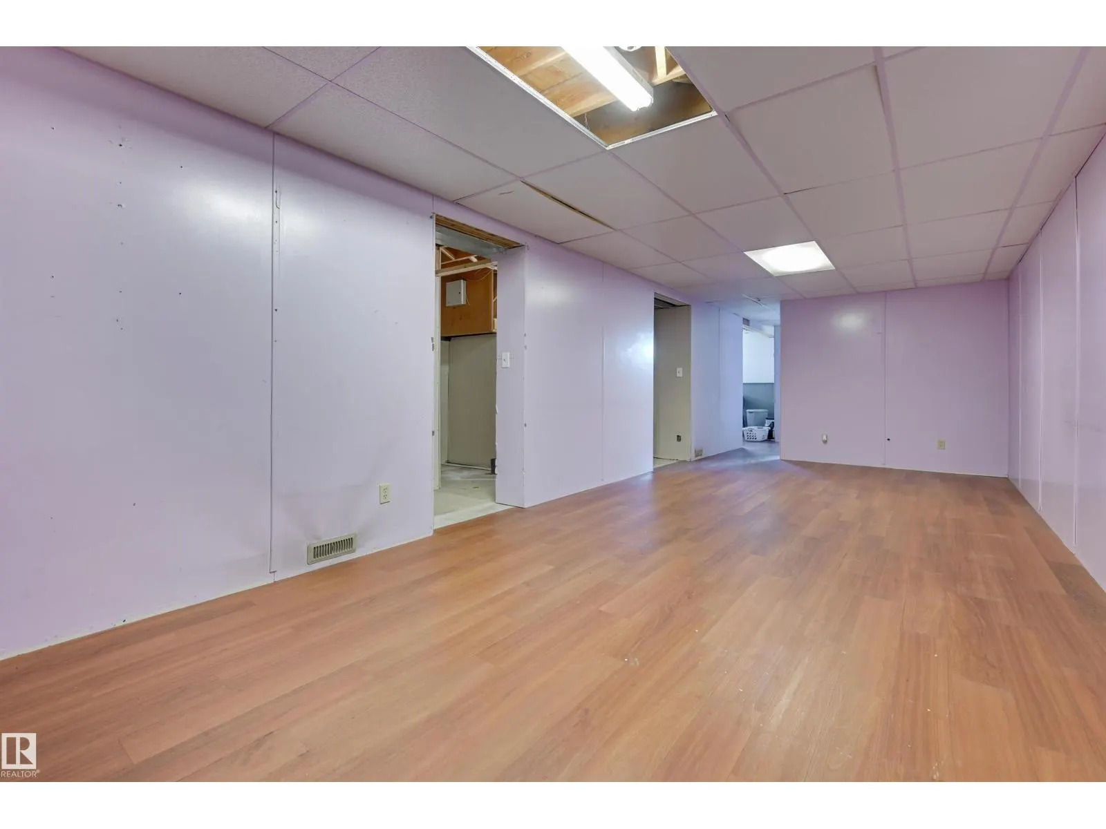 14703 35 ST NW