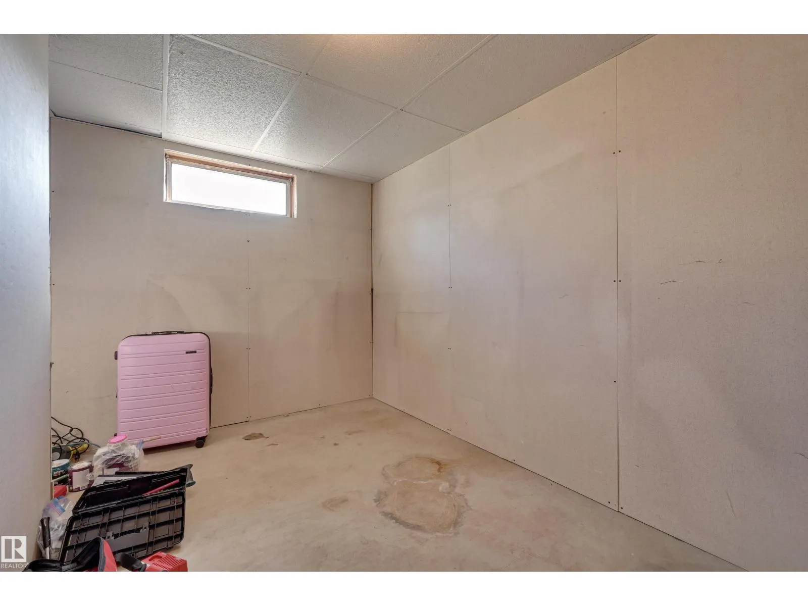 14703 35 ST NW