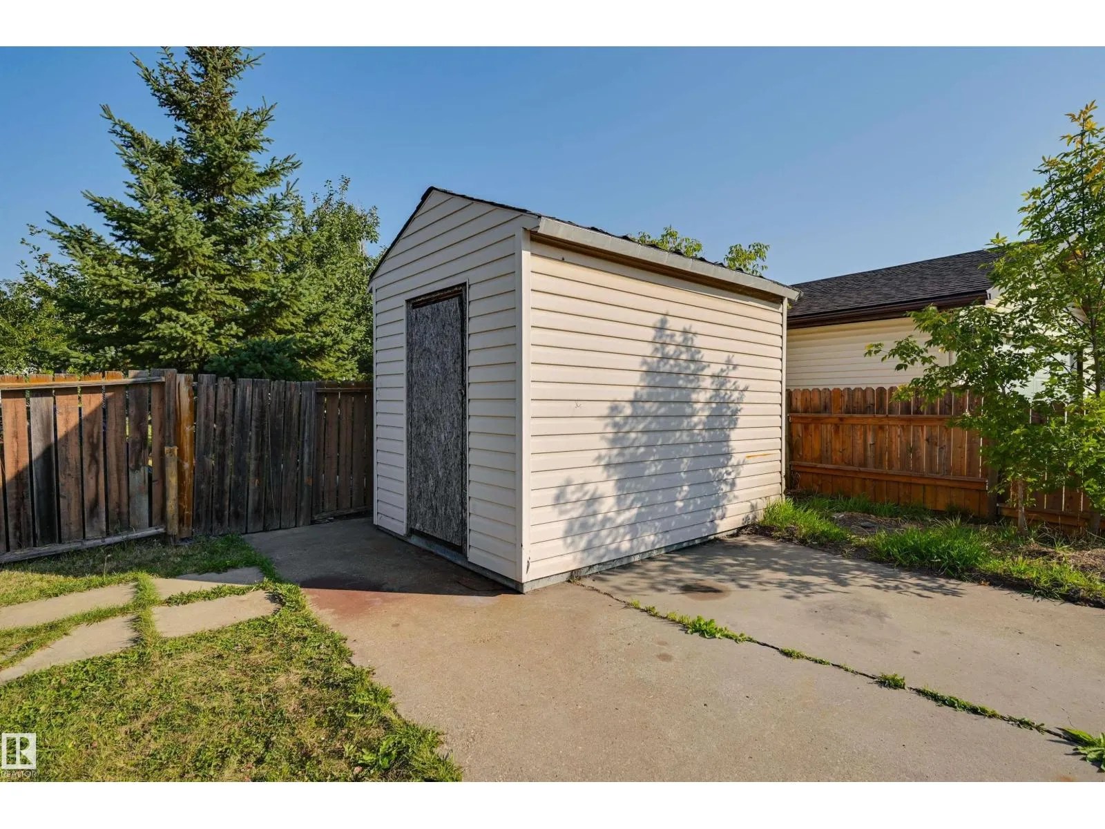 14703 35 ST NW