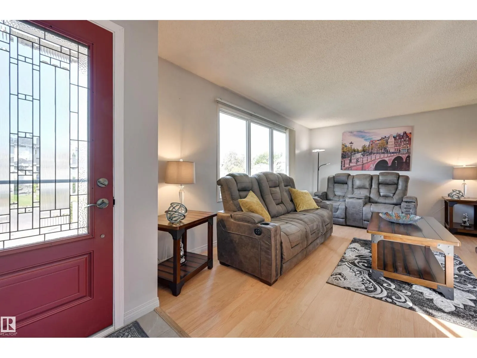 14703 35 ST NW