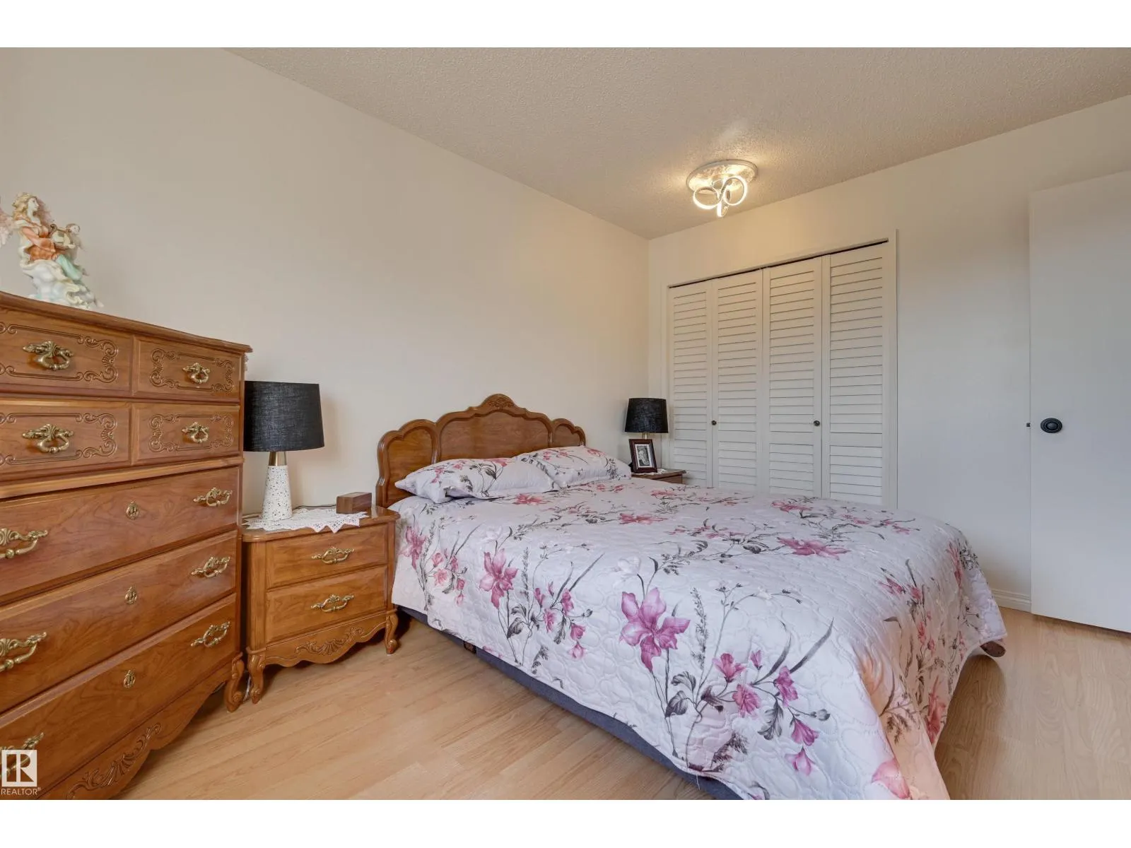 14703 35 ST NW