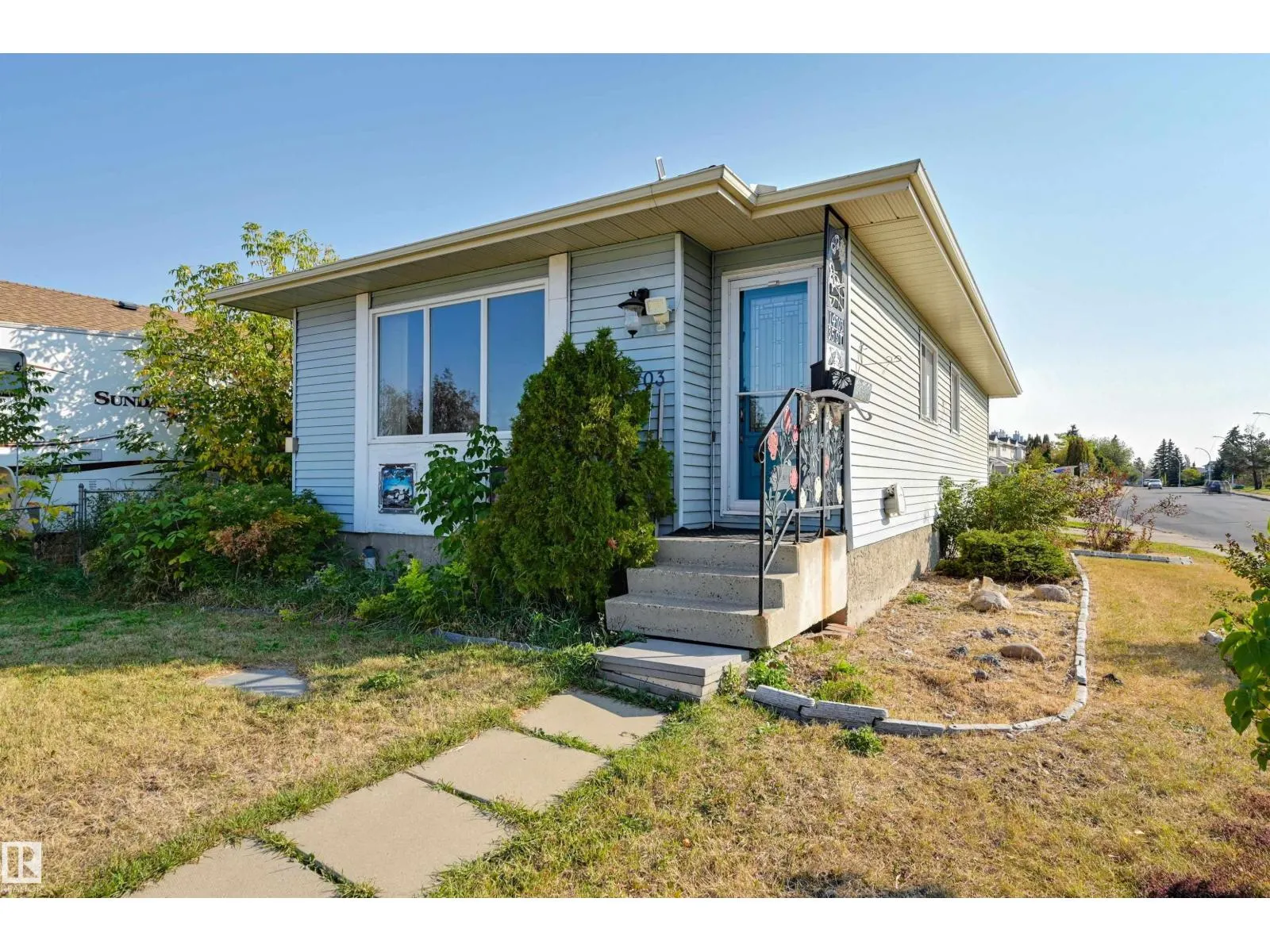 14703 35 ST NW