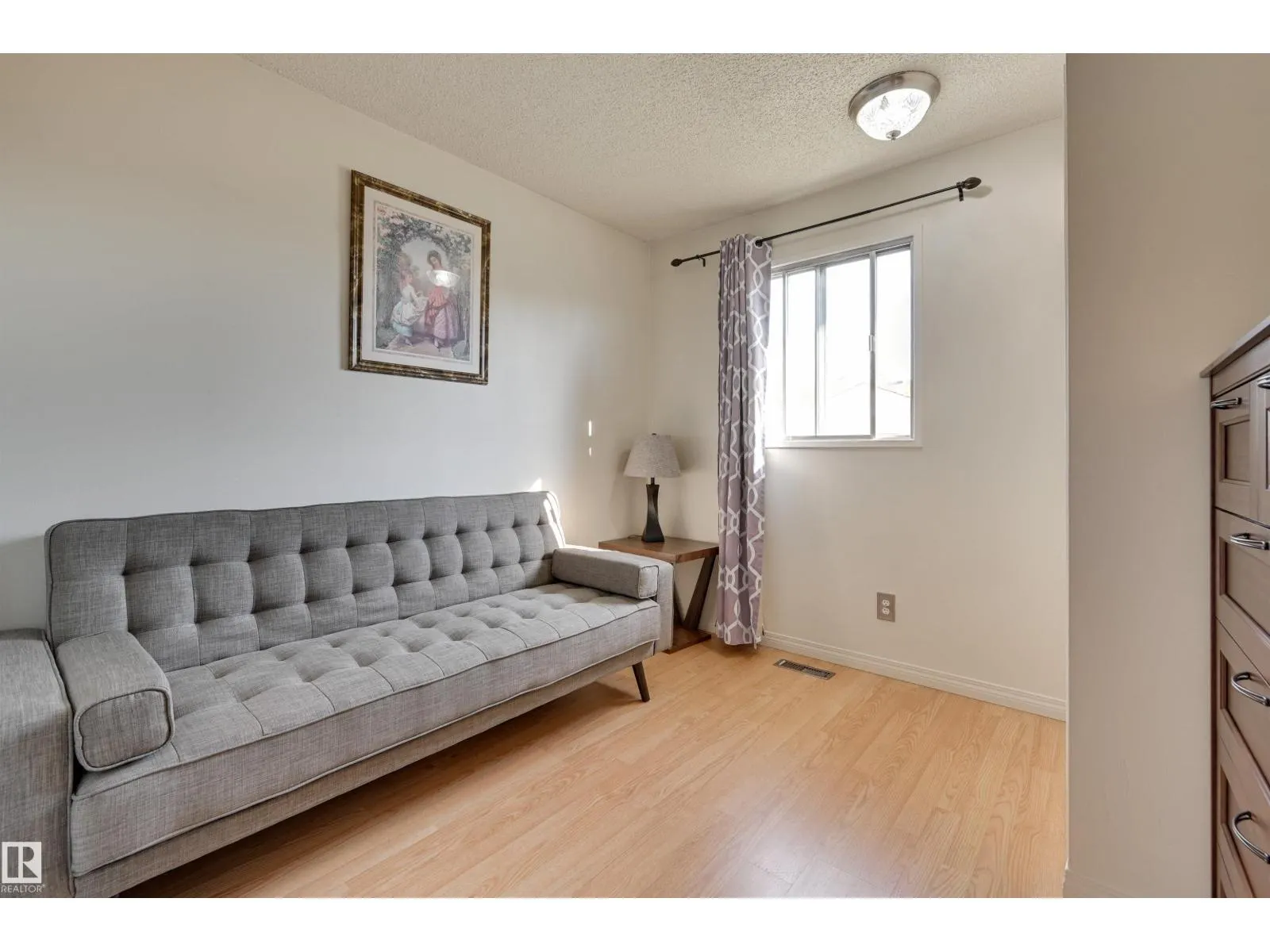 14703 35 ST NW