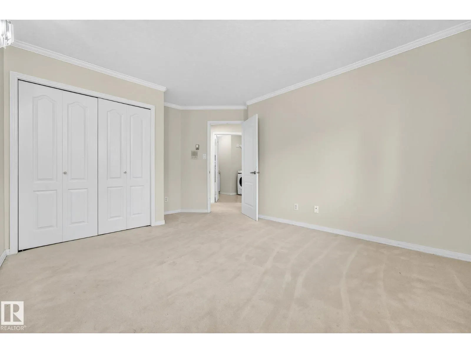106 FARNELL CL NW