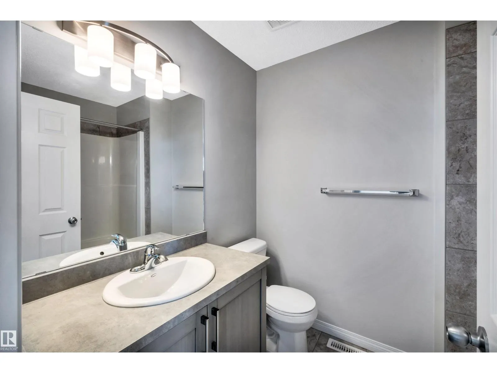 1271 CHAPPELLE BV SW