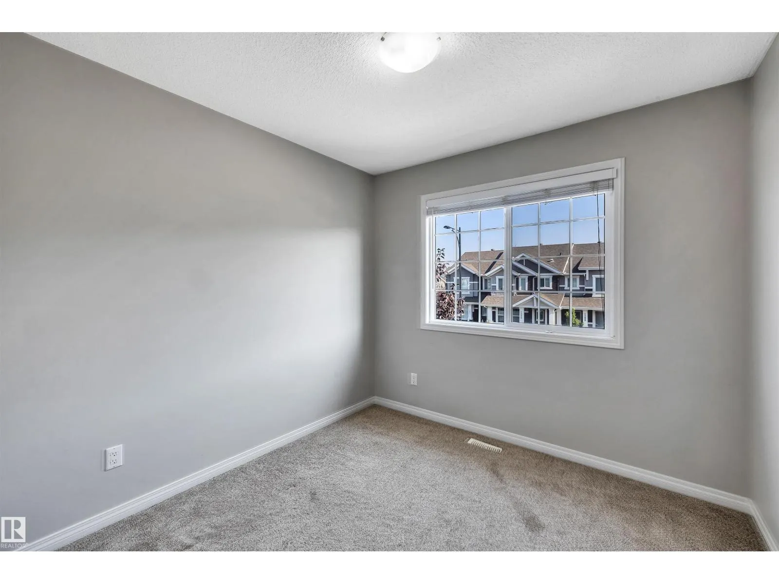 1271 CHAPPELLE BV SW