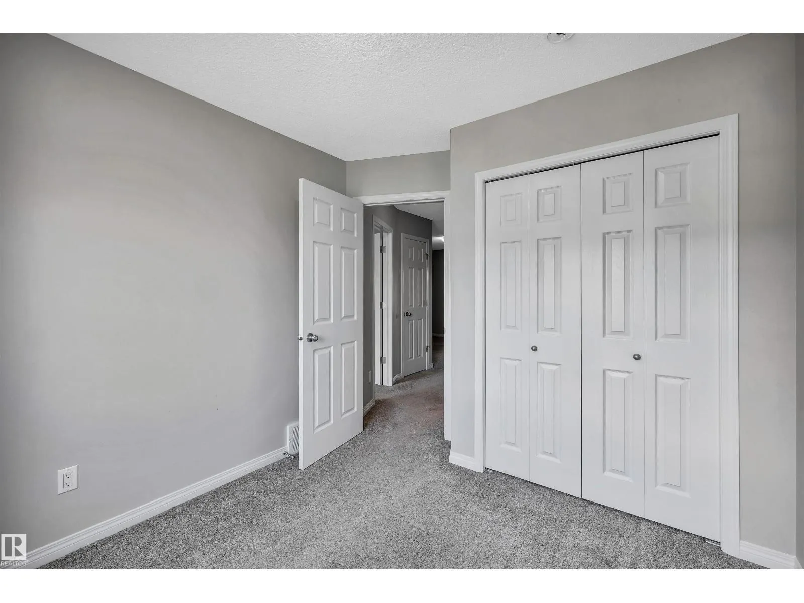 1271 CHAPPELLE BV SW
