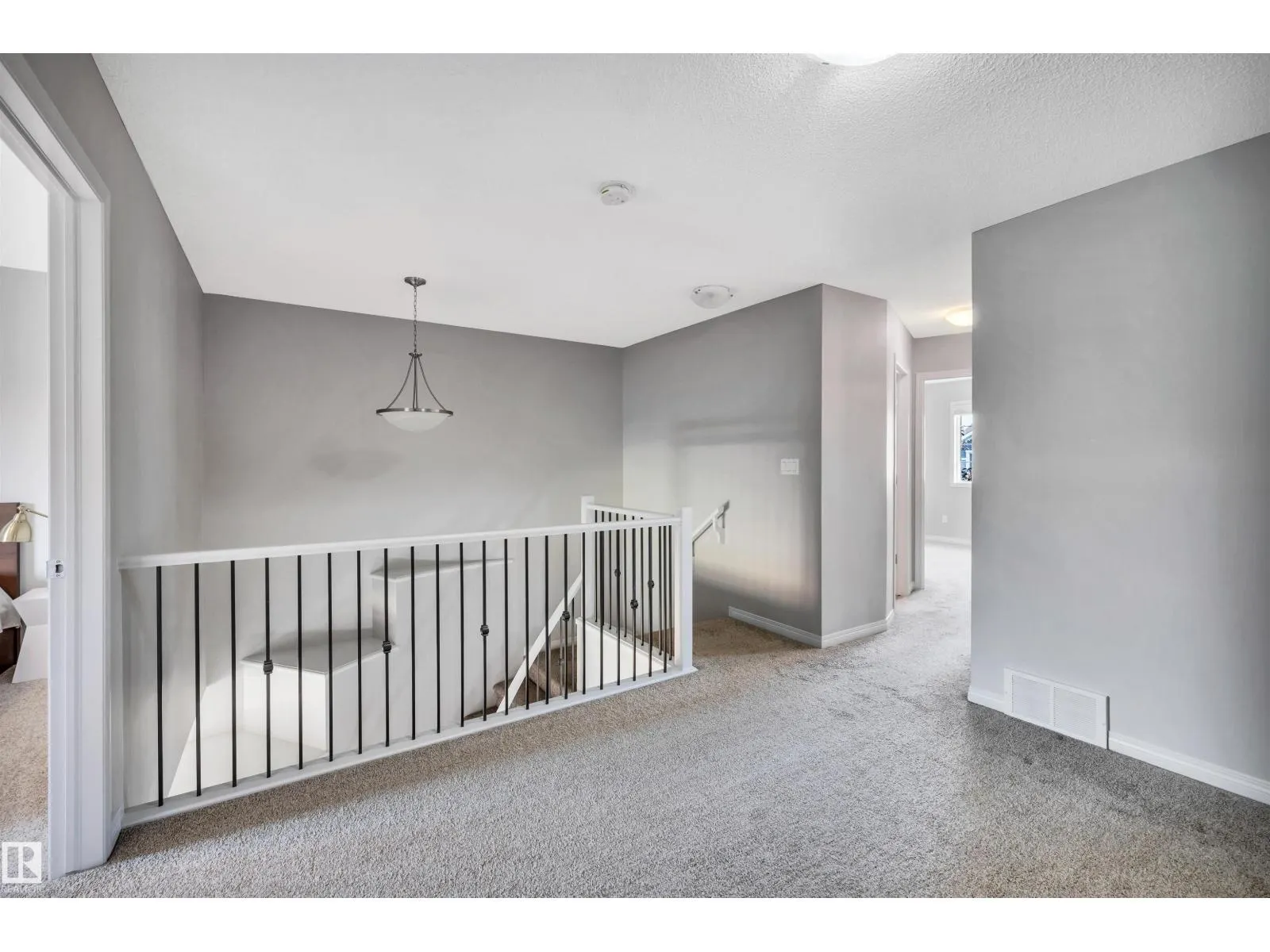 1271 CHAPPELLE BV SW