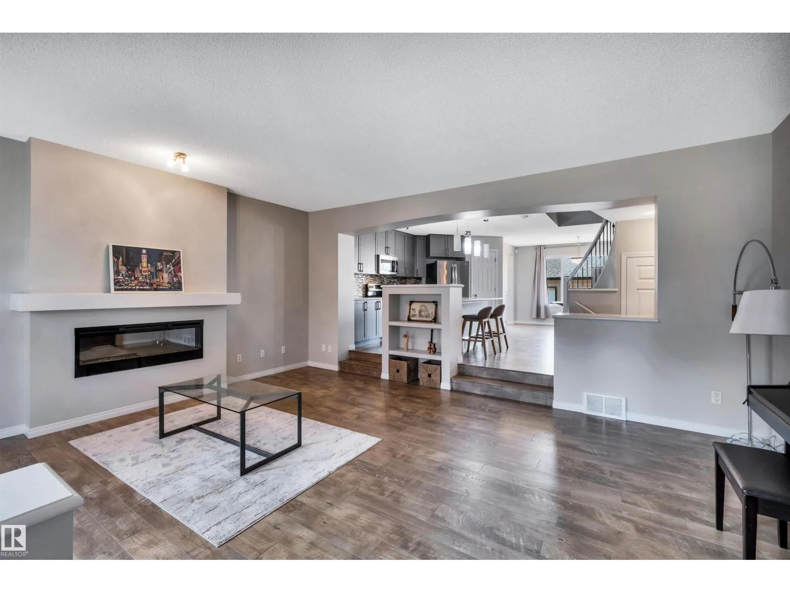 1271 CHAPPELLE BV SW