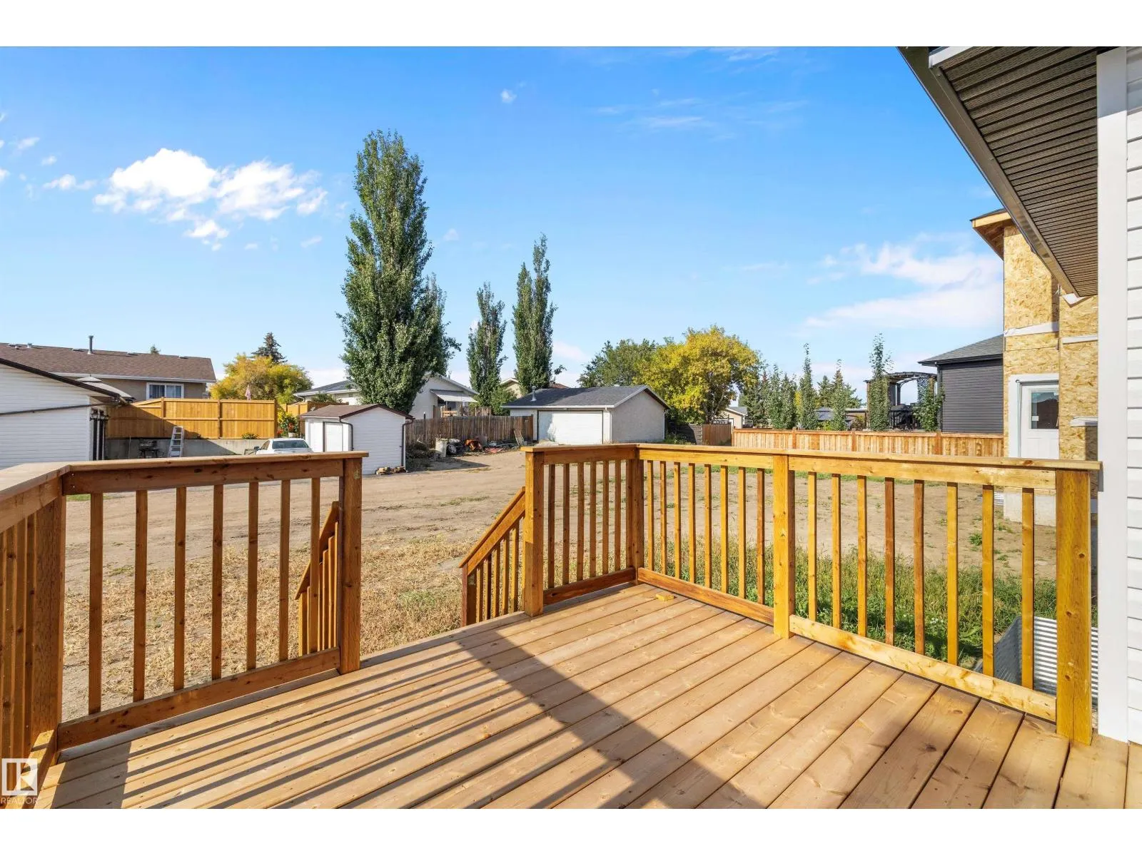72 MAPLE CR