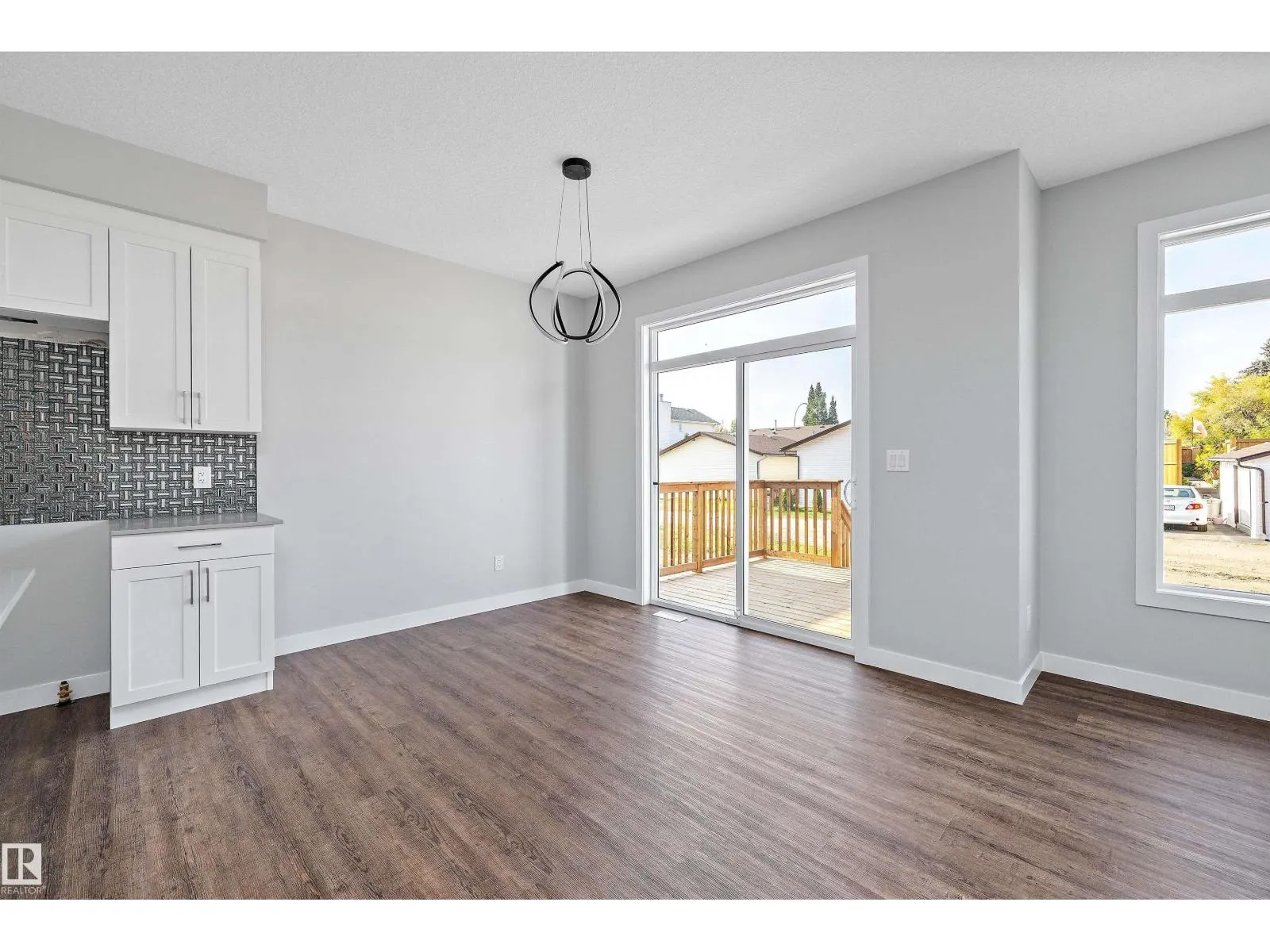 72 MAPLE CR