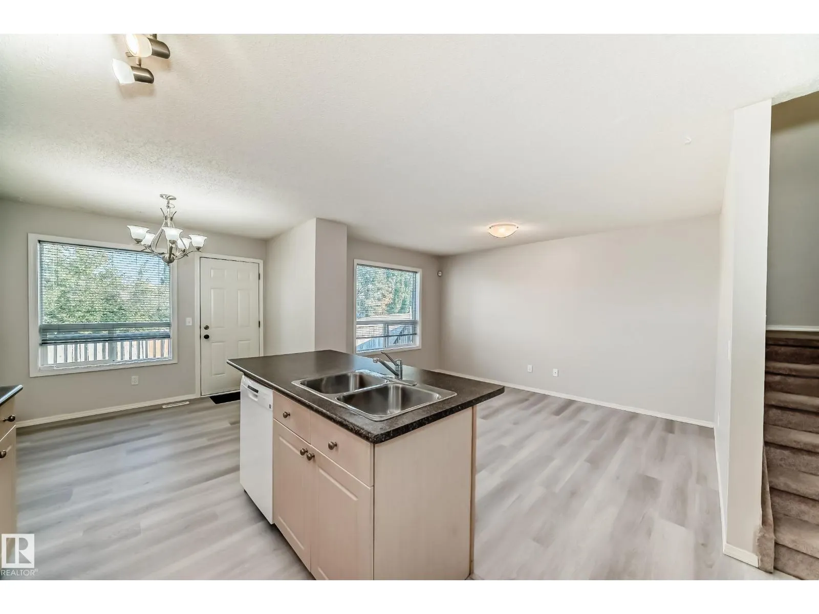 11 Graywood TC