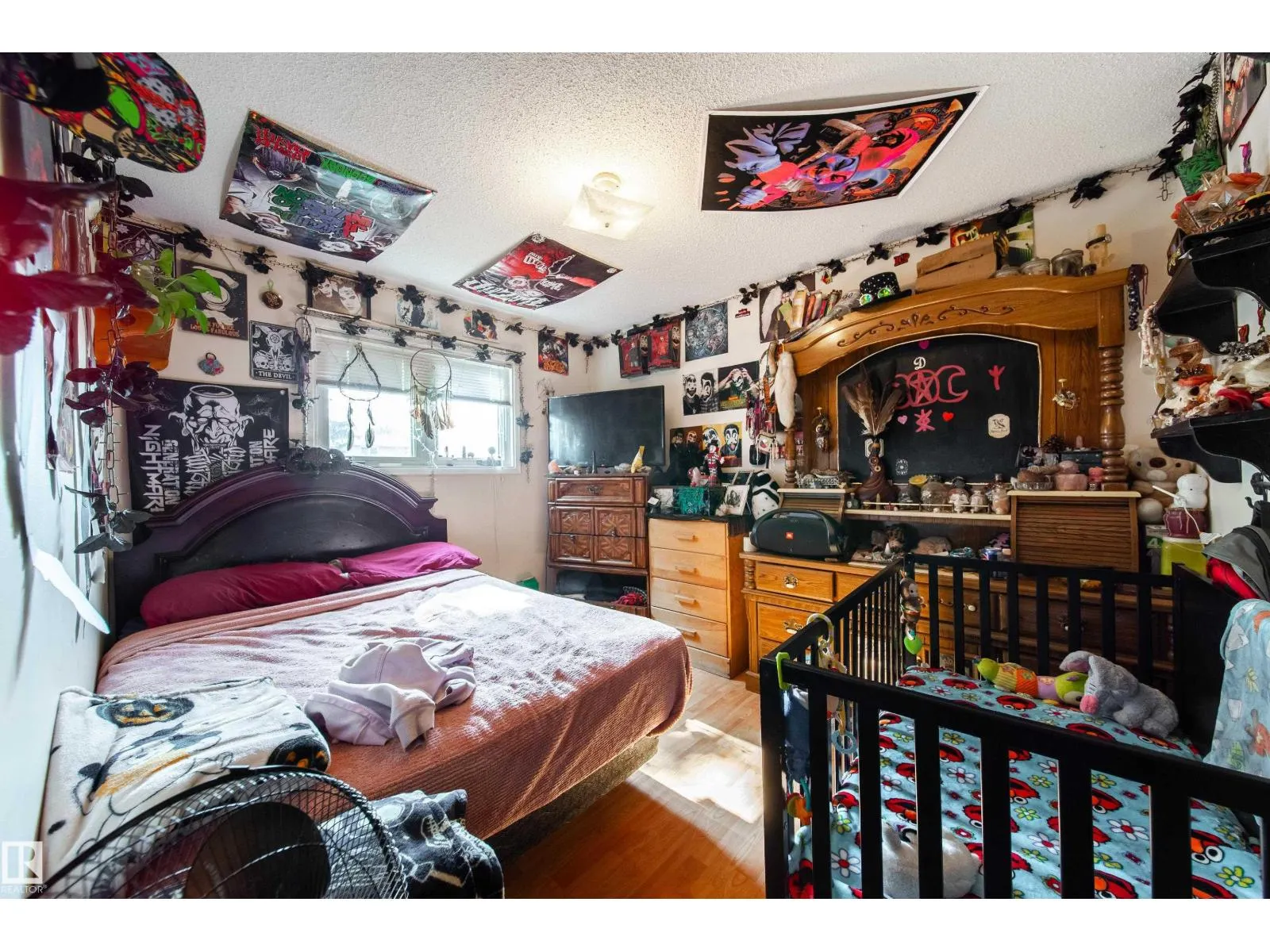 3119-3121 113 AV NW