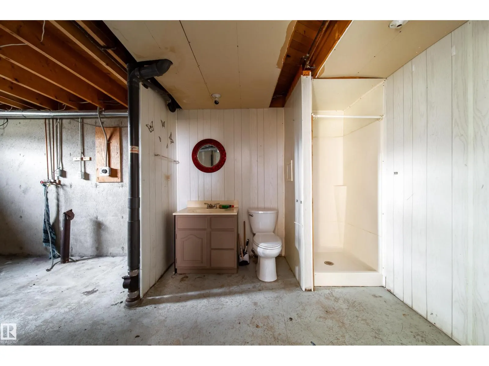3119-3121 113 AV NW