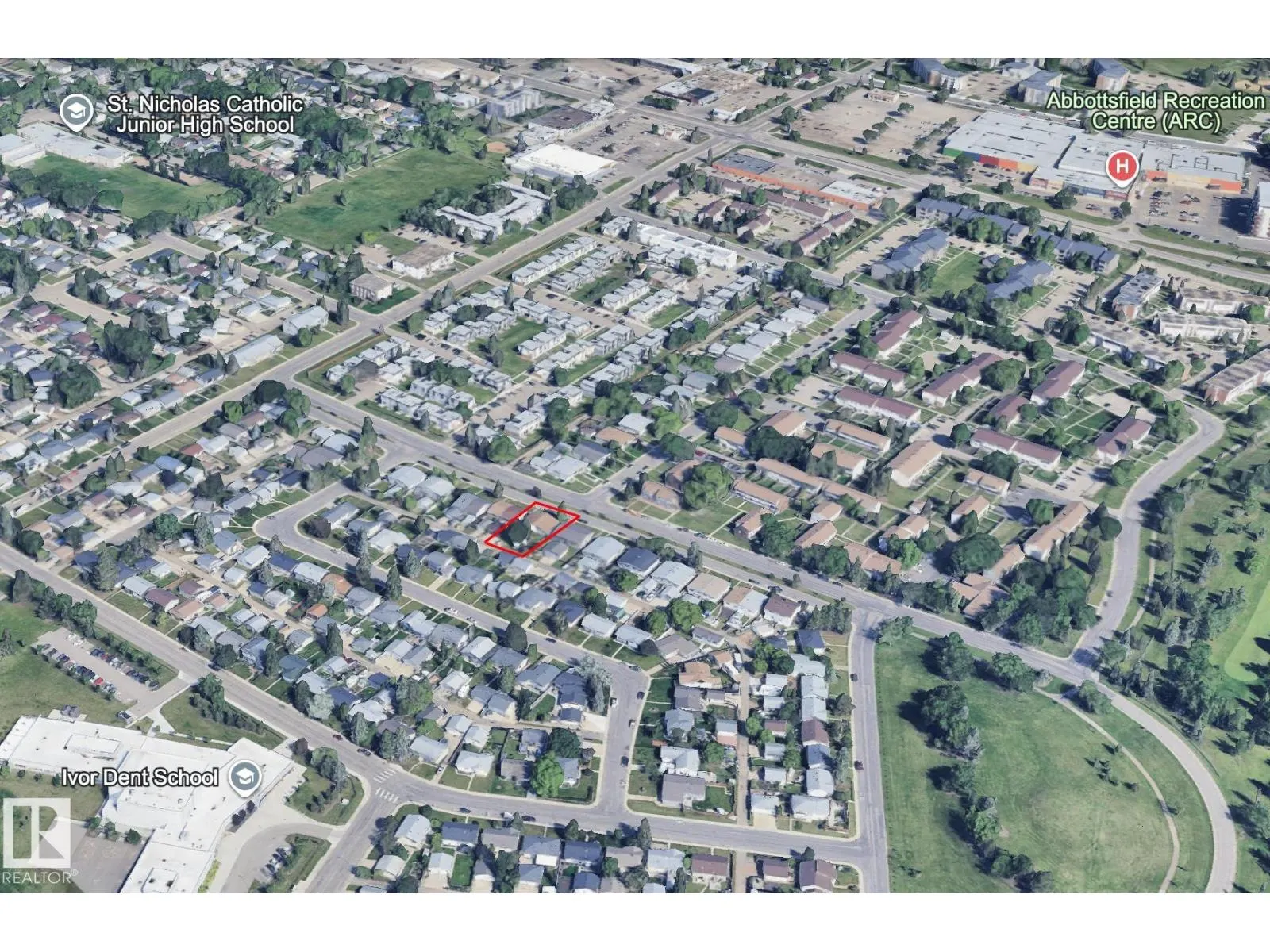 3119-3121 113 AV NW
