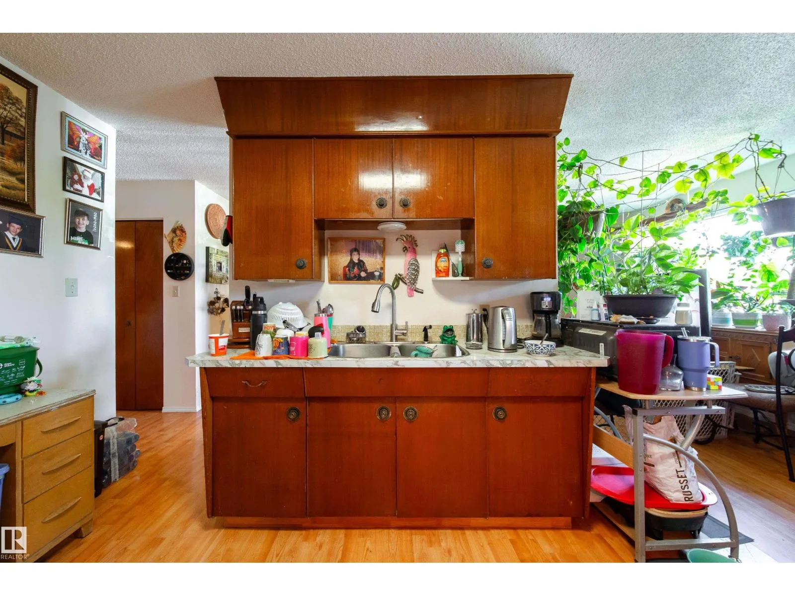 3119-3121 113 AV NW
