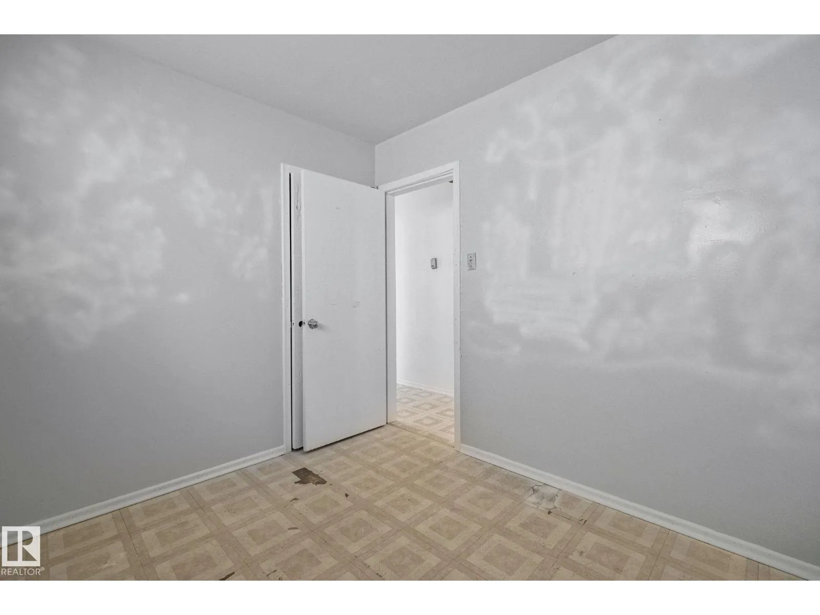 12350 82 ST NW