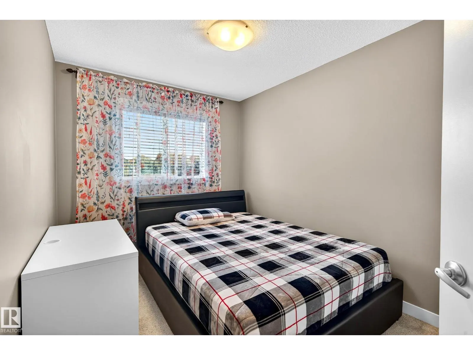 7327 EDGEMONT WY NW