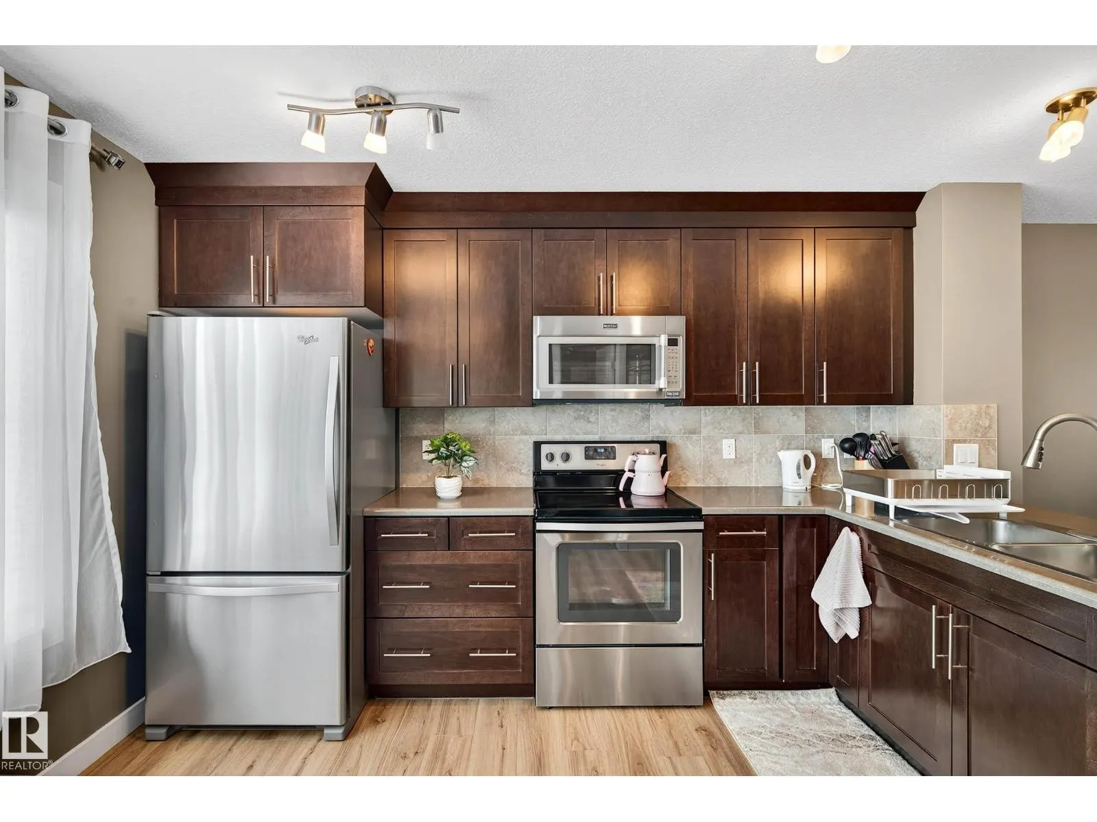 7327 EDGEMONT WY NW