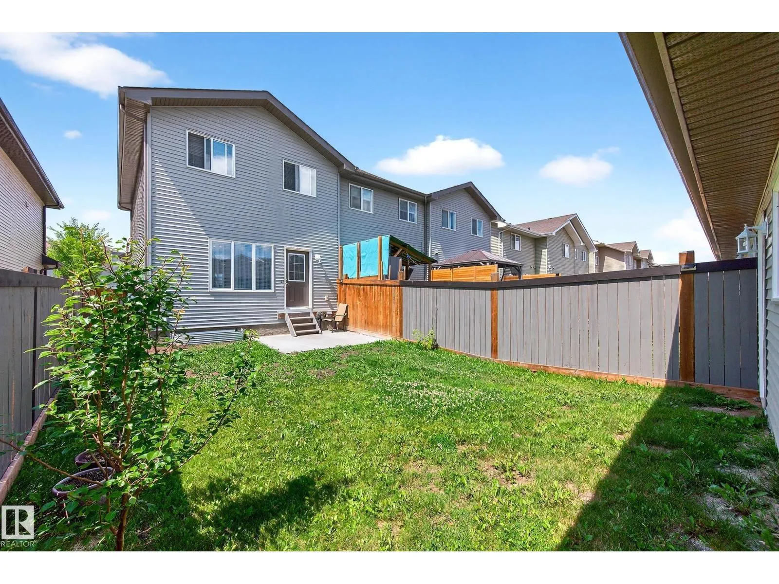 7327 EDGEMONT WY NW