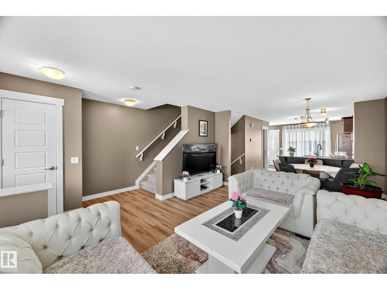 7327 EDGEMONT WY NW
