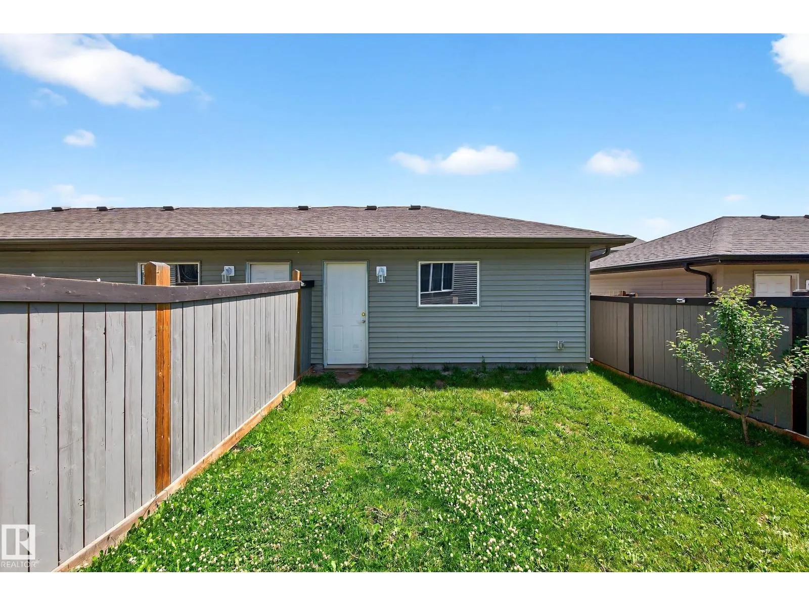 7327 EDGEMONT WY NW