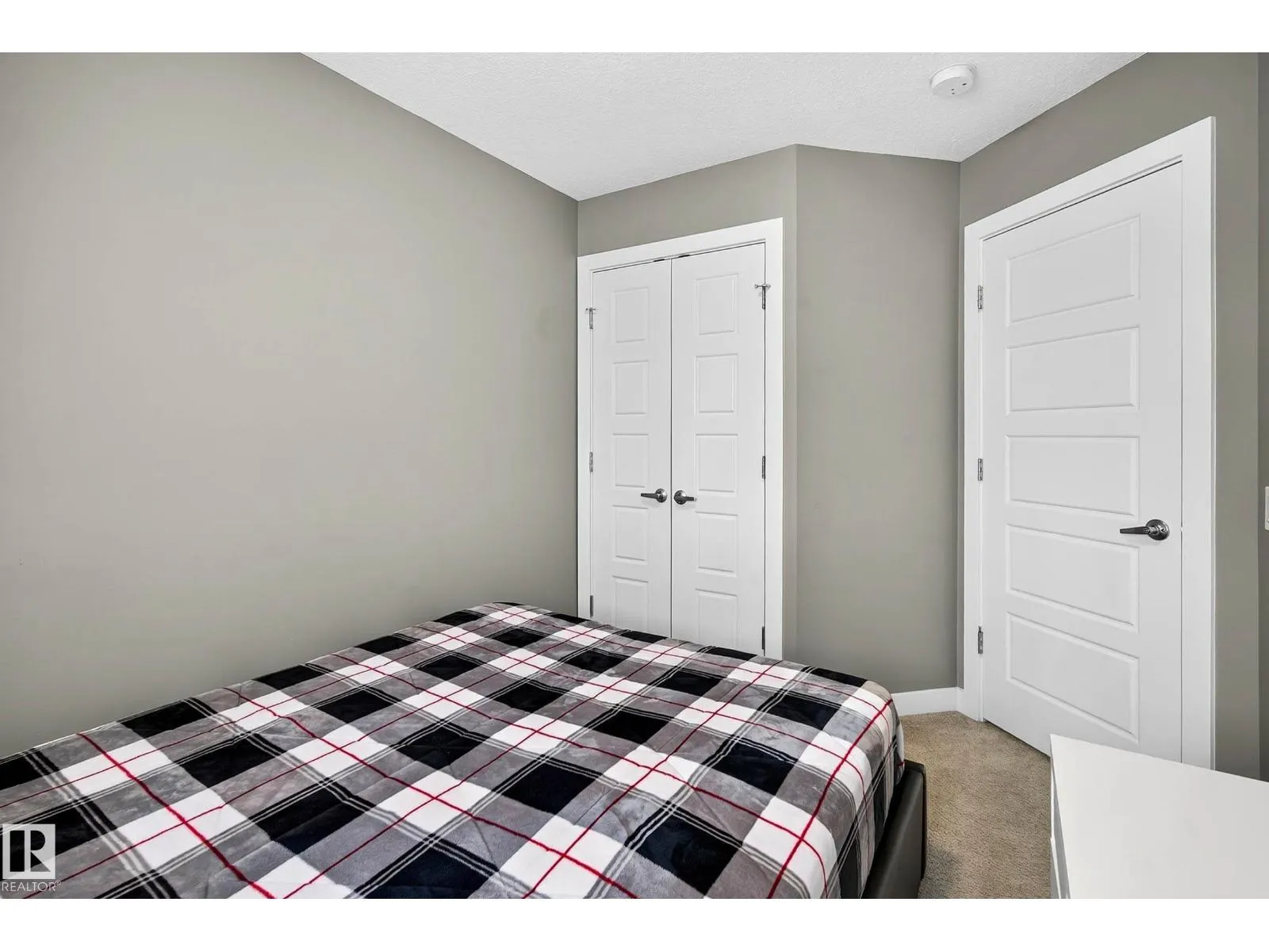 7327 EDGEMONT WY NW