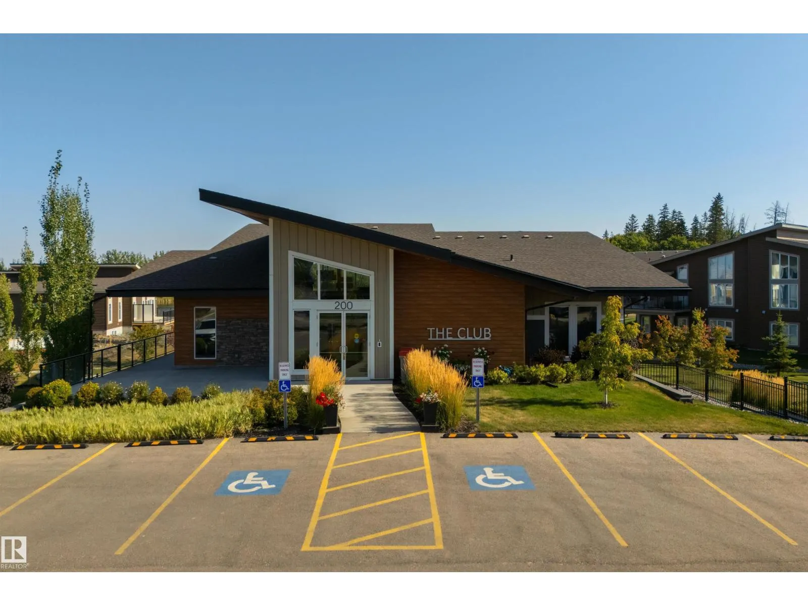 #132 50 HEATHERGLEN DR